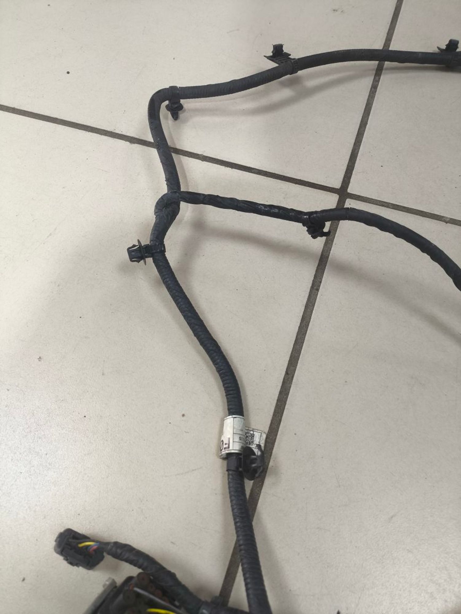 https://ycs.partsauto.market/partsauto-images/thmbs/userImages/a2d258a61cc08549ac0329b7373022c0/part/b8b4395b-665b-4b42-915c-885c6fd9b157_1781950212786.jpg