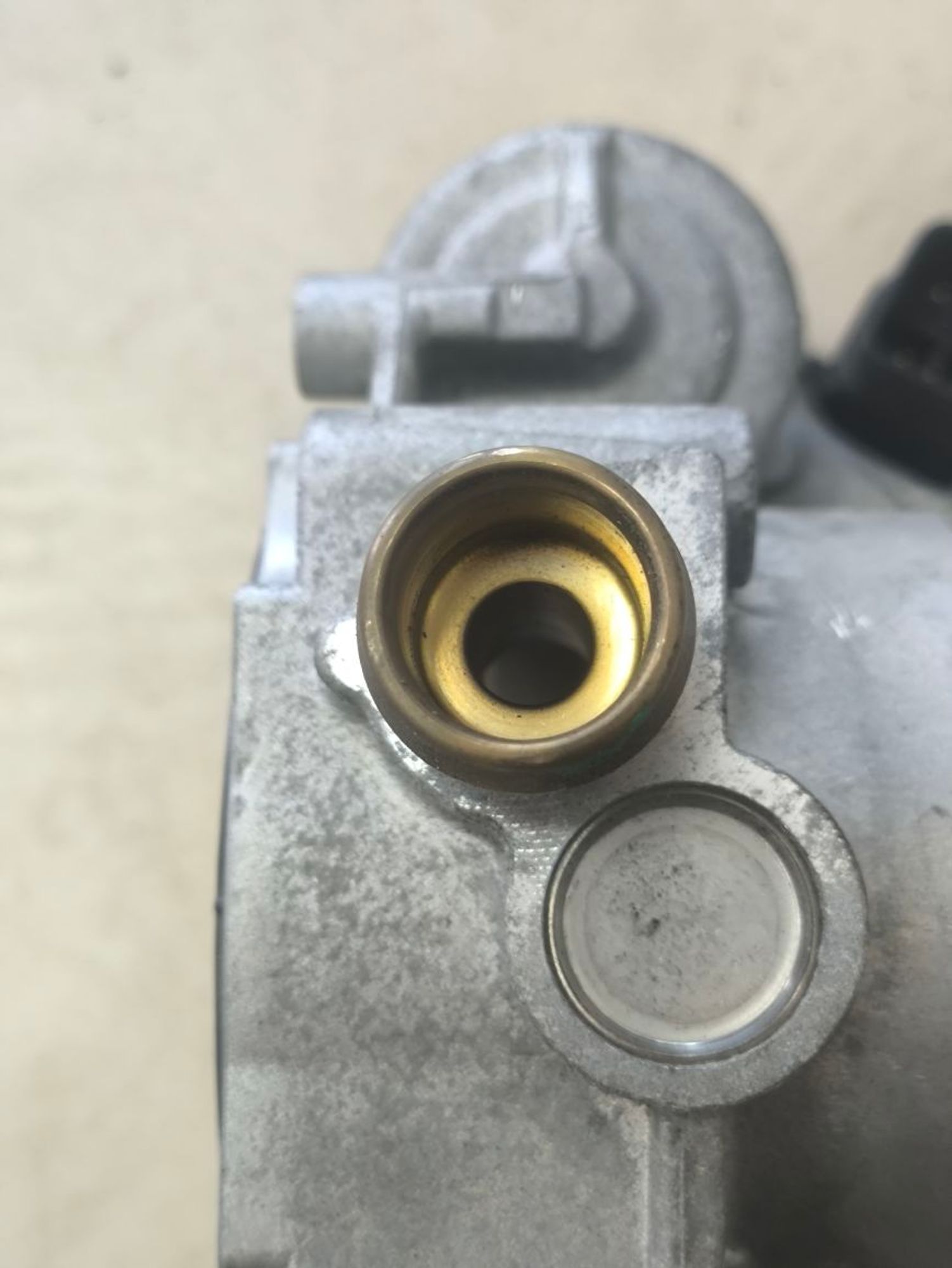 https://ycs.partsauto.market/partsauto-images/thmbs/userImages/a2d258a61cc08549ac0329b7373022c0/part/b93365b6-c851-4a54-a463-0d2863473f0a_1786018224572.jpg