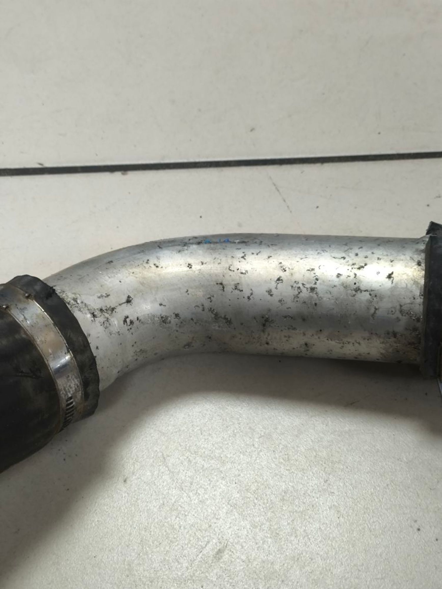 https://ycs.partsauto.market/partsauto-images/thmbs/userImages/a2d258a61cc08549ac0329b7373022c0/part/b9e45a7d-585b-4ce1-bead-eea836ce247c_1786956331569.jpg