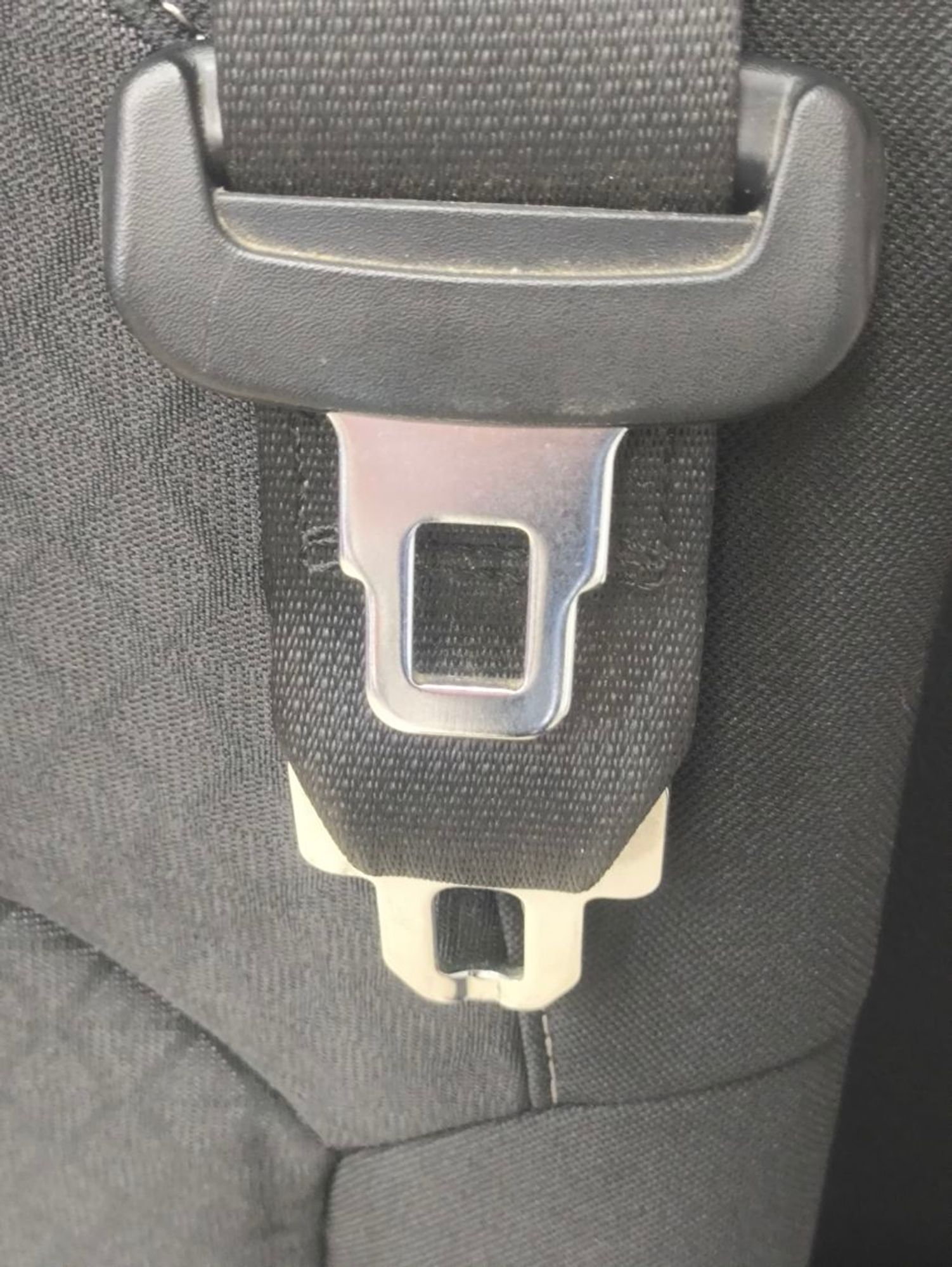 https://ycs.partsauto.market/partsauto-images/thmbs/userImages/a2d258a61cc08549ac0329b7373022c0/part/bc6a72e7-cfe2-4133-8bbf-77038334403f_1783511925826.jpg