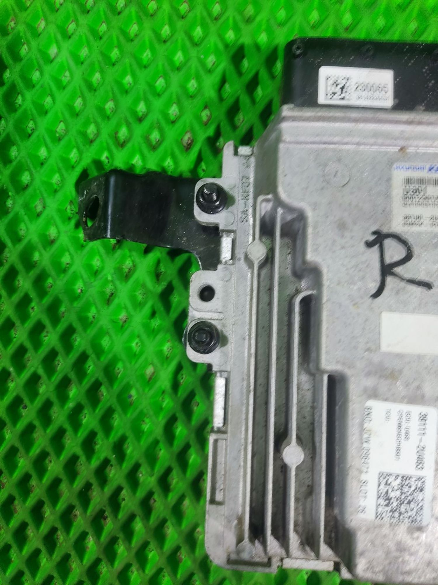 https://ycs.partsauto.market/partsauto-images/thmbs/userImages/a2d258a61cc08549ac0329b7373022c0/part/bcad70fe-648f-414d-97c1-af6f0b28fdac_1776147797610.jpg