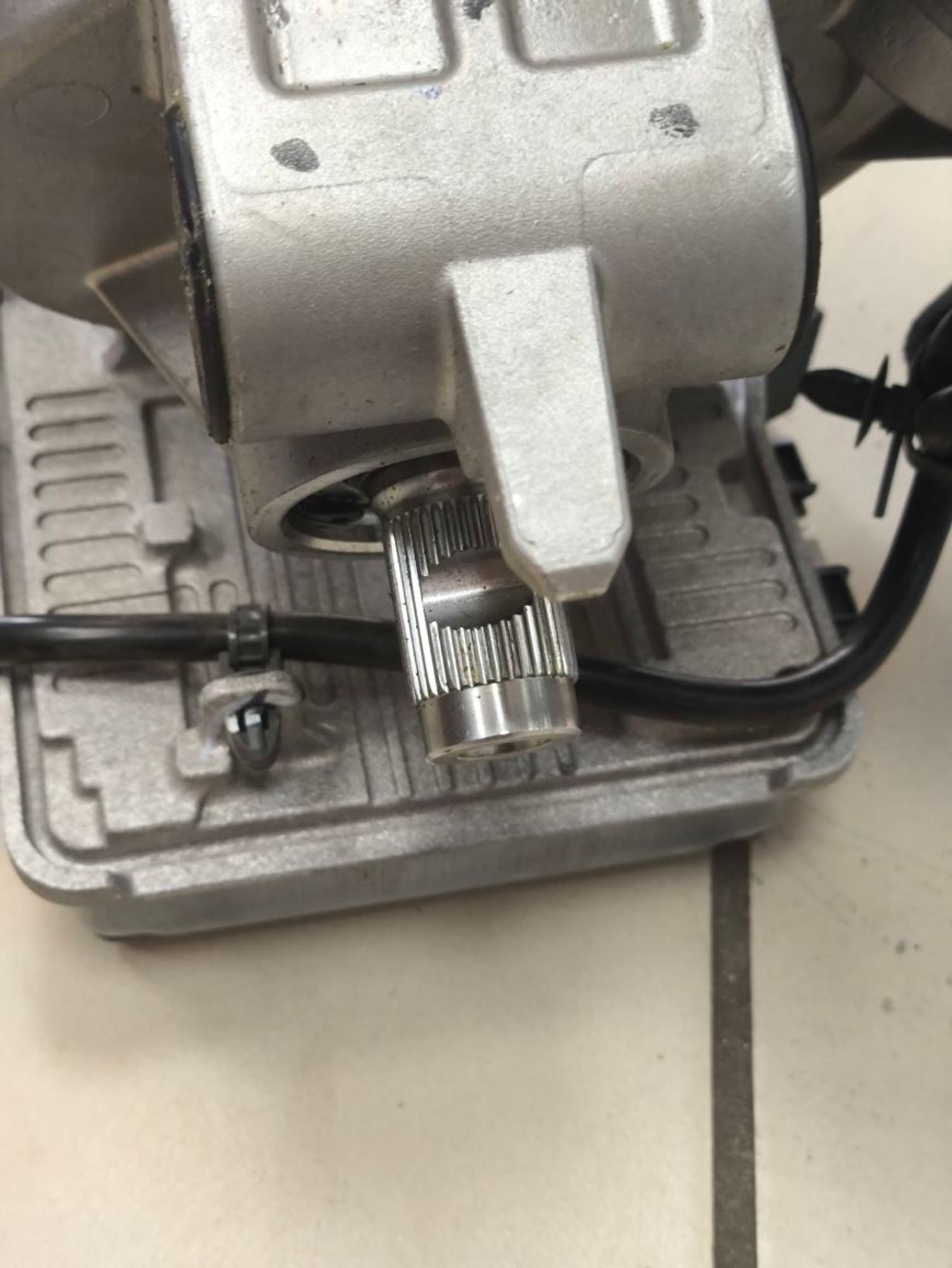 https://ycs.partsauto.market/partsauto-images/thmbs/userImages/a2d258a61cc08549ac0329b7373022c0/part/bd0f8097-841e-4fce-a760-835d14cbc803_1782396411166.jpg