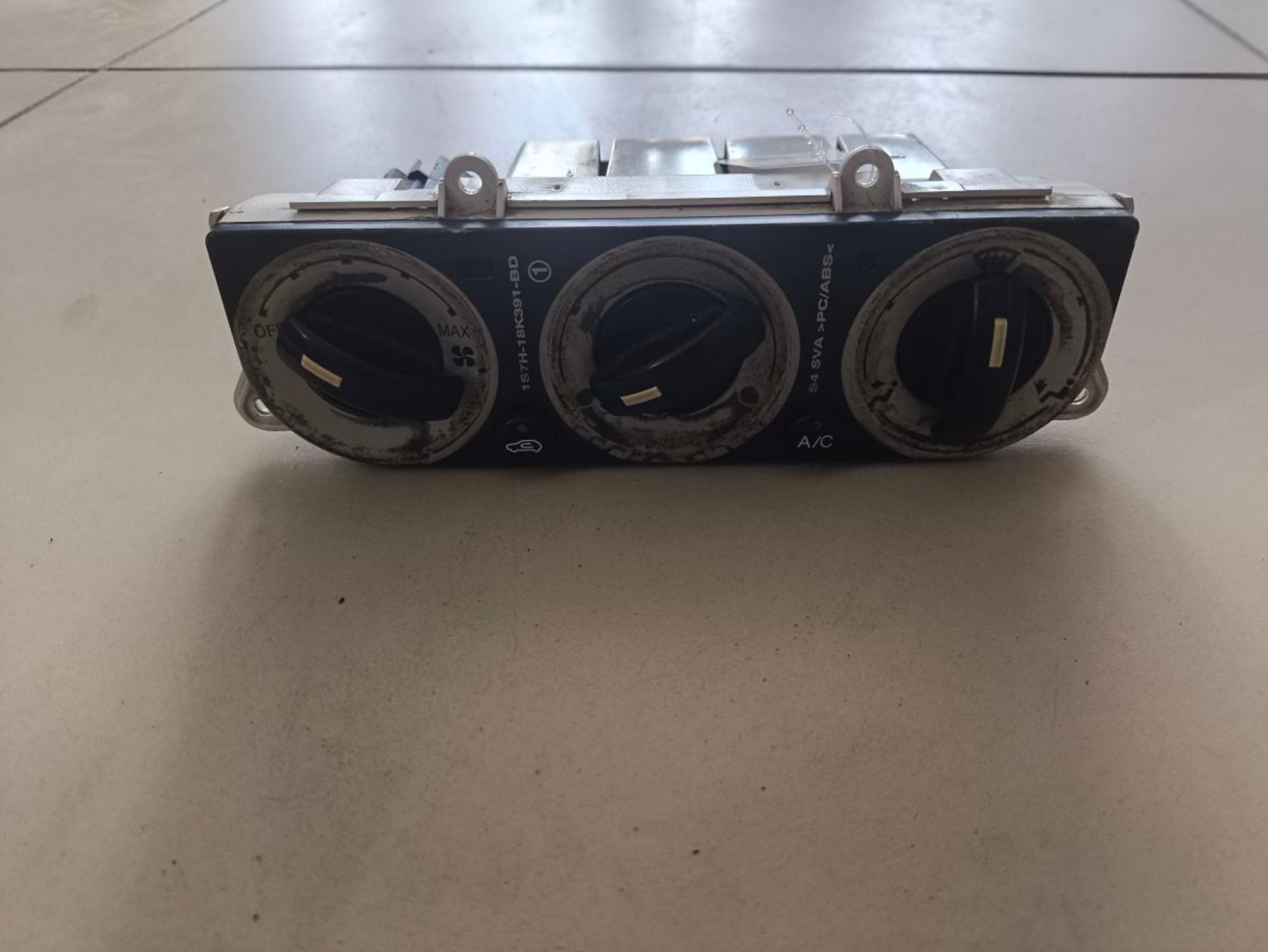 https://ycs.partsauto.market/partsauto-images/thmbs/userImages/a2d258a61cc08549ac0329b7373022c0/part/bef85d8c-9f93-4bc3-a72b-a92ce3f63835_1787043579428.jpg