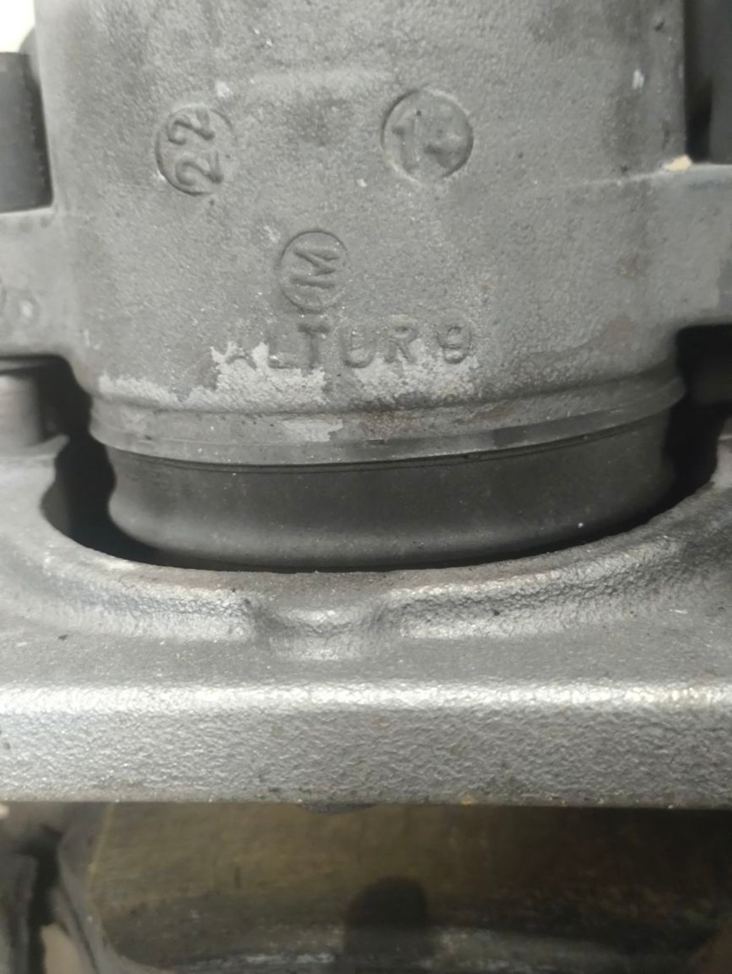 https://ycs.partsauto.market/partsauto-images/thmbs/userImages/a2d258a61cc08549ac0329b7373022c0/part/c1281c5c-e5bc-40ae-8948-ca790e7973f9_1787235949240.jpg