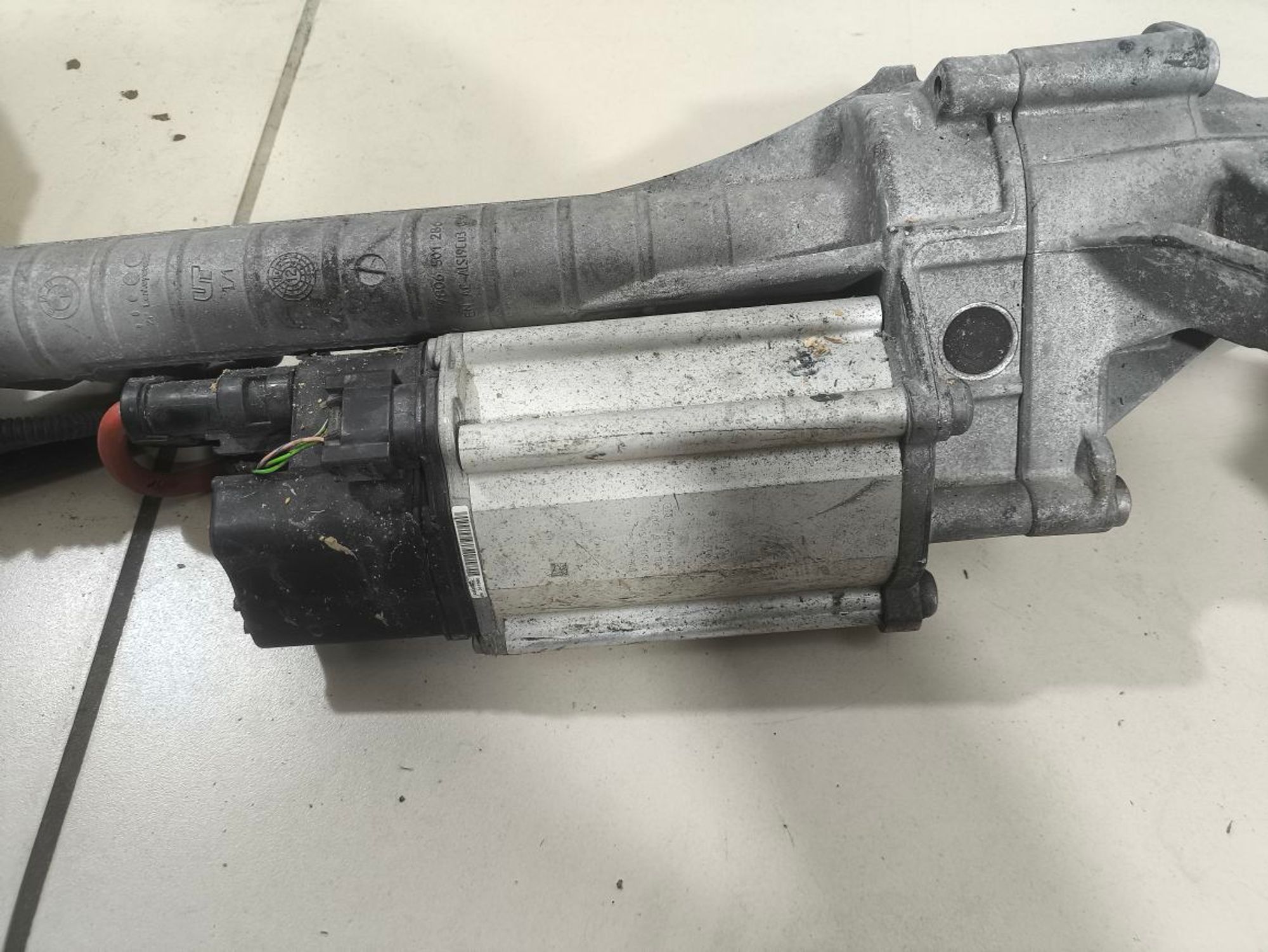 https://ycs.partsauto.market/partsauto-images/thmbs/userImages/a2d258a61cc08549ac0329b7373022c0/part/c183f1e4-aa46-4ed5-ba33-72ba0fbbc311_1780573314986.jpg