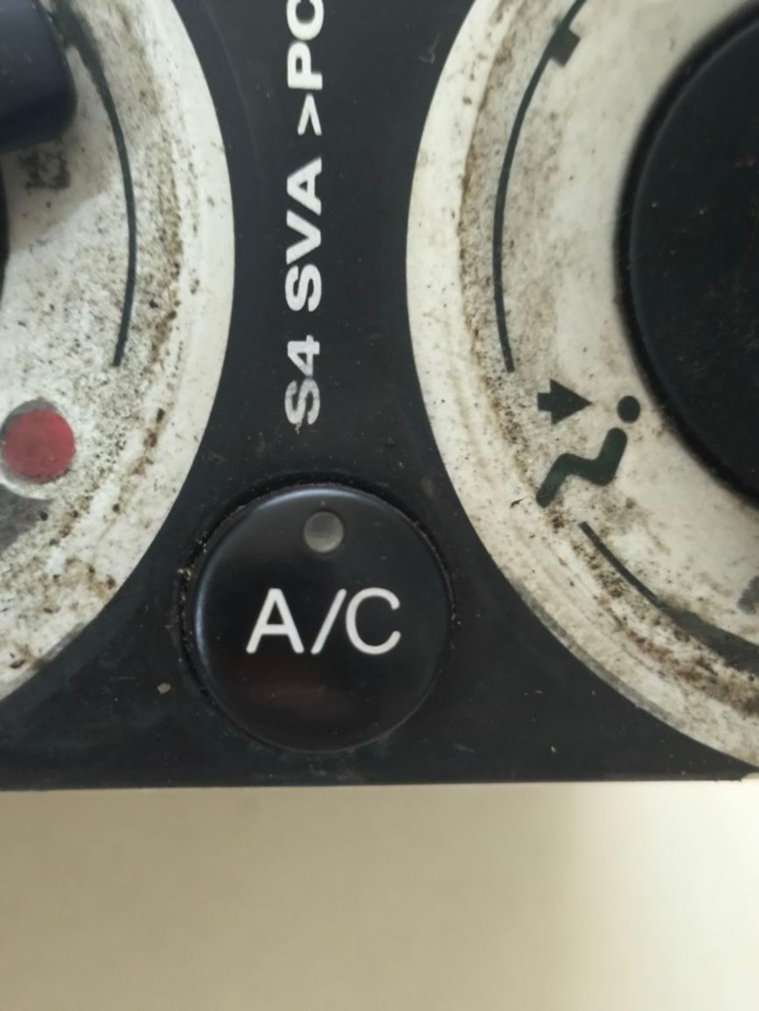 https://ycs.partsauto.market/partsauto-images/thmbs/userImages/a2d258a61cc08549ac0329b7373022c0/part/c1c3a04c-d739-4e75-88e3-e9b64d09d1ee_1787043585055.jpg