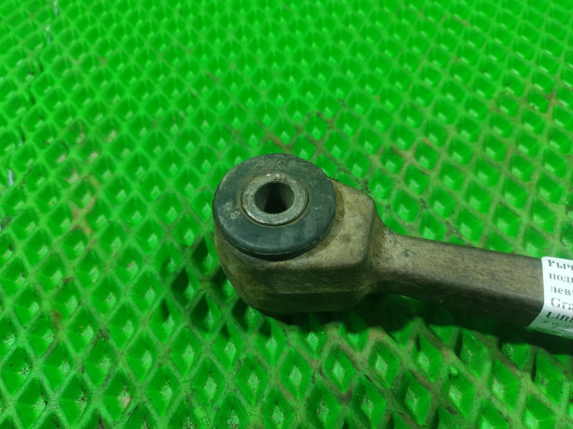 Рычаг подвески левый Lada Granta Liftback, 700 рублей, Тамбов