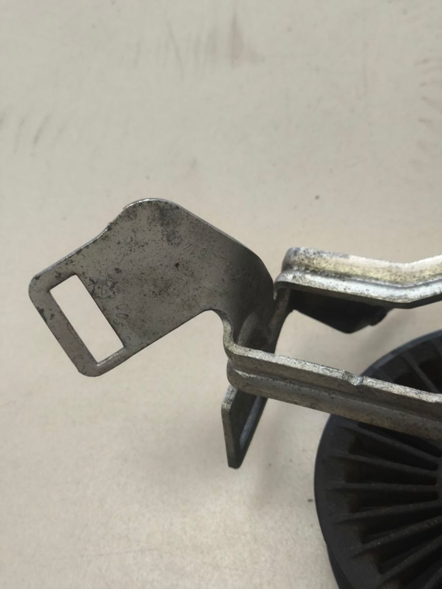 https://ycs.partsauto.market/partsauto-images/thmbs/userImages/a2d258a61cc08549ac0329b7373022c0/part/c23f31c7-a296-4fc0-97c0-d0ab3b91e6c8_1786775922440.jpg