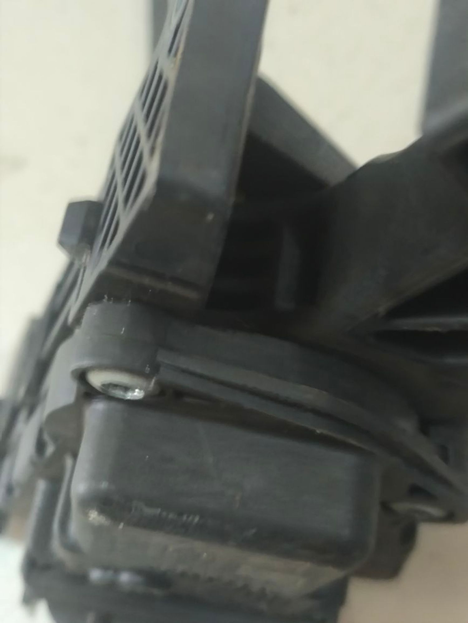 https://ycs.partsauto.market/partsauto-images/thmbs/userImages/a2d258a61cc08549ac0329b7373022c0/part/c2a3edd1-9c30-4949-ad54-3024a7cb2999_1781692462080.jpg
