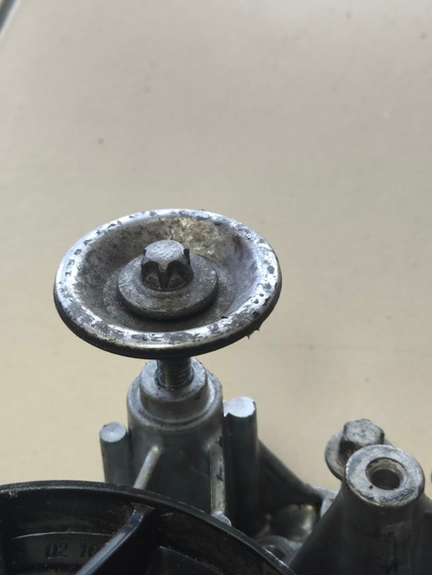 https://ycs.partsauto.market/partsauto-images/thmbs/userImages/a2d258a61cc08549ac0329b7373022c0/part/c2fdf3e2-4a61-4b93-8715-d644b077058d_1784721982526.jpg