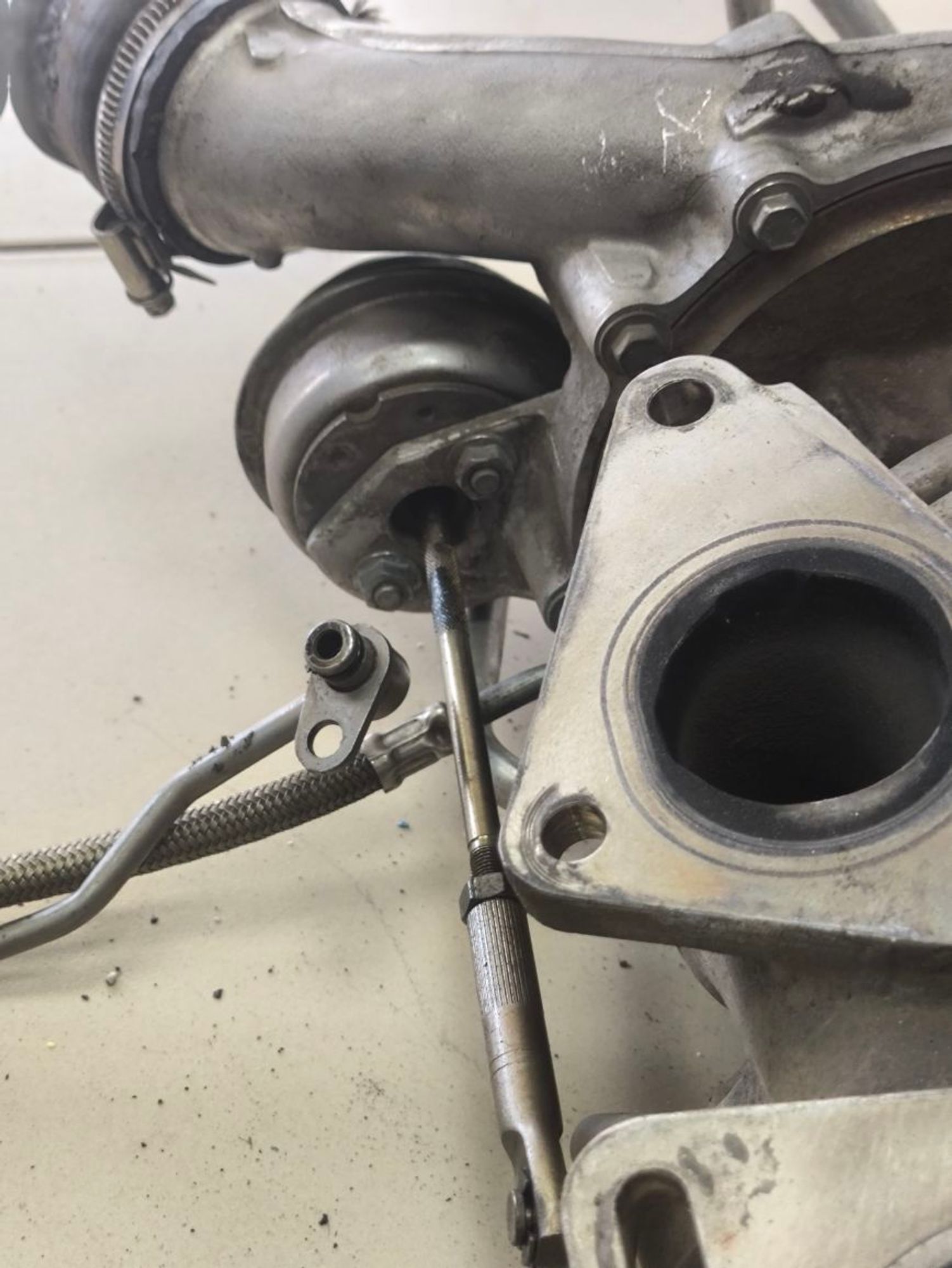 https://ycs.partsauto.market/partsauto-images/thmbs/userImages/a2d258a61cc08549ac0329b7373022c0/part/c47a4e75-9c80-4561-99e7-189a661d73d8_1784723288418.jpg