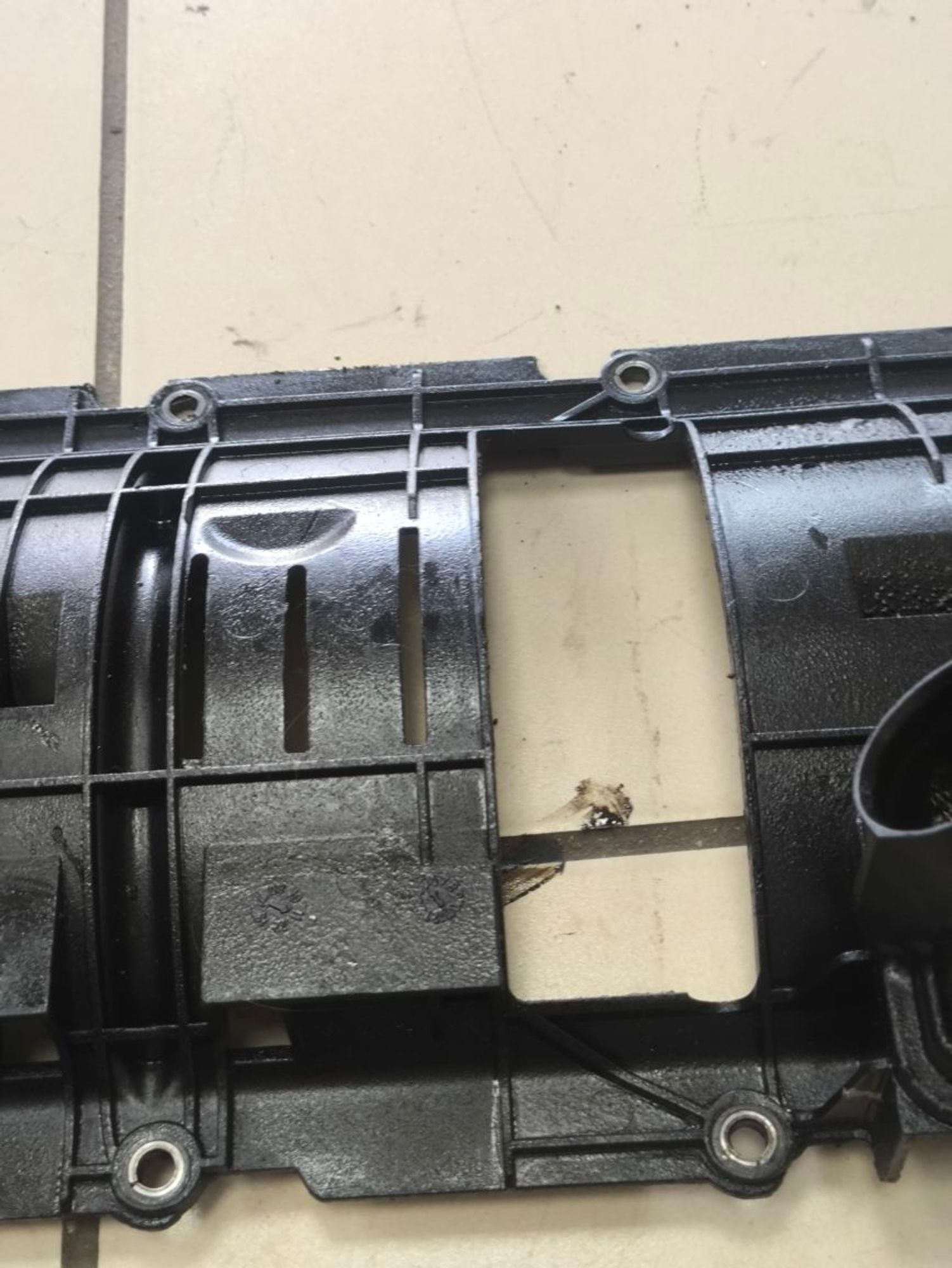 https://ycs.partsauto.market/partsauto-images/thmbs/userImages/a2d258a61cc08549ac0329b7373022c0/part/c4b49652-d38c-45ef-a0ec-ec547fa6a7c9_1784727086259.jpg
