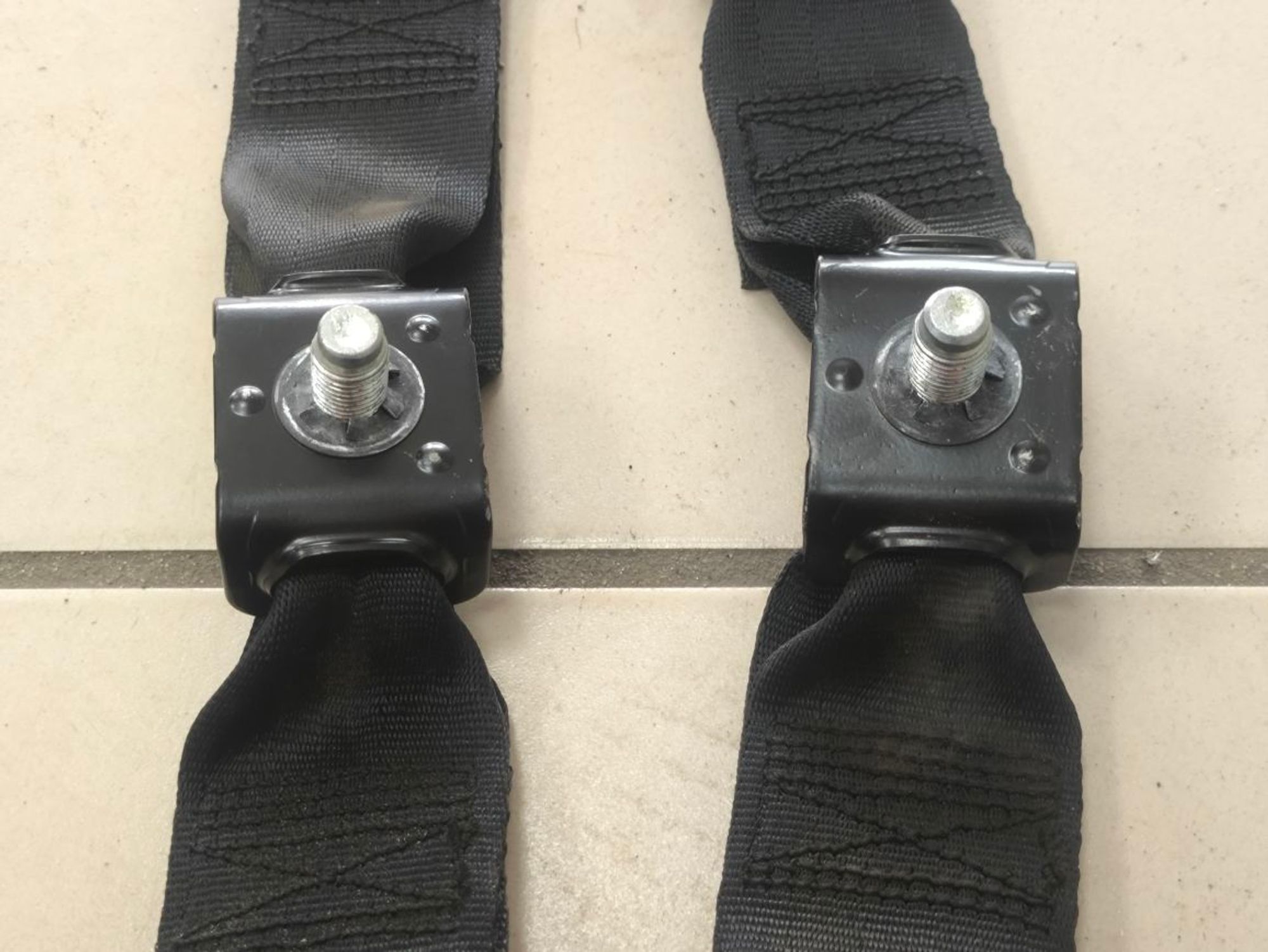 https://ycs.partsauto.market/partsauto-images/thmbs/userImages/a2d258a61cc08549ac0329b7373022c0/part/c4d717ce-b1b8-4fc2-a7ed-28a89c91dd73_1785495797585.jpg