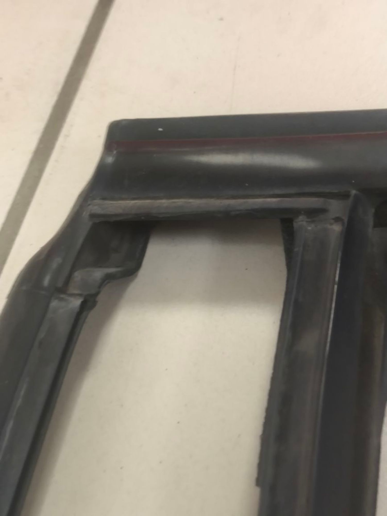 https://ycs.partsauto.market/partsauto-images/thmbs/userImages/a2d258a61cc08549ac0329b7373022c0/part/c6c6ddbb-0400-4fac-84da-6078f68929ee_1781786457605.jpg