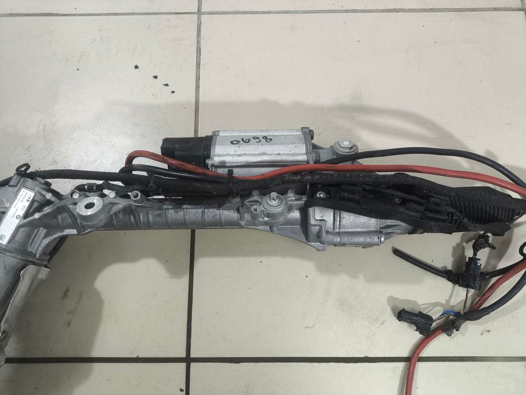 https://ycs.partsauto.market/partsauto-images/thmbs/userImages/a2d258a61cc08549ac0329b7373022c0/part/c825c933-75b2-4cc9-b300-6240b1396dbd_1780573307835.jpg