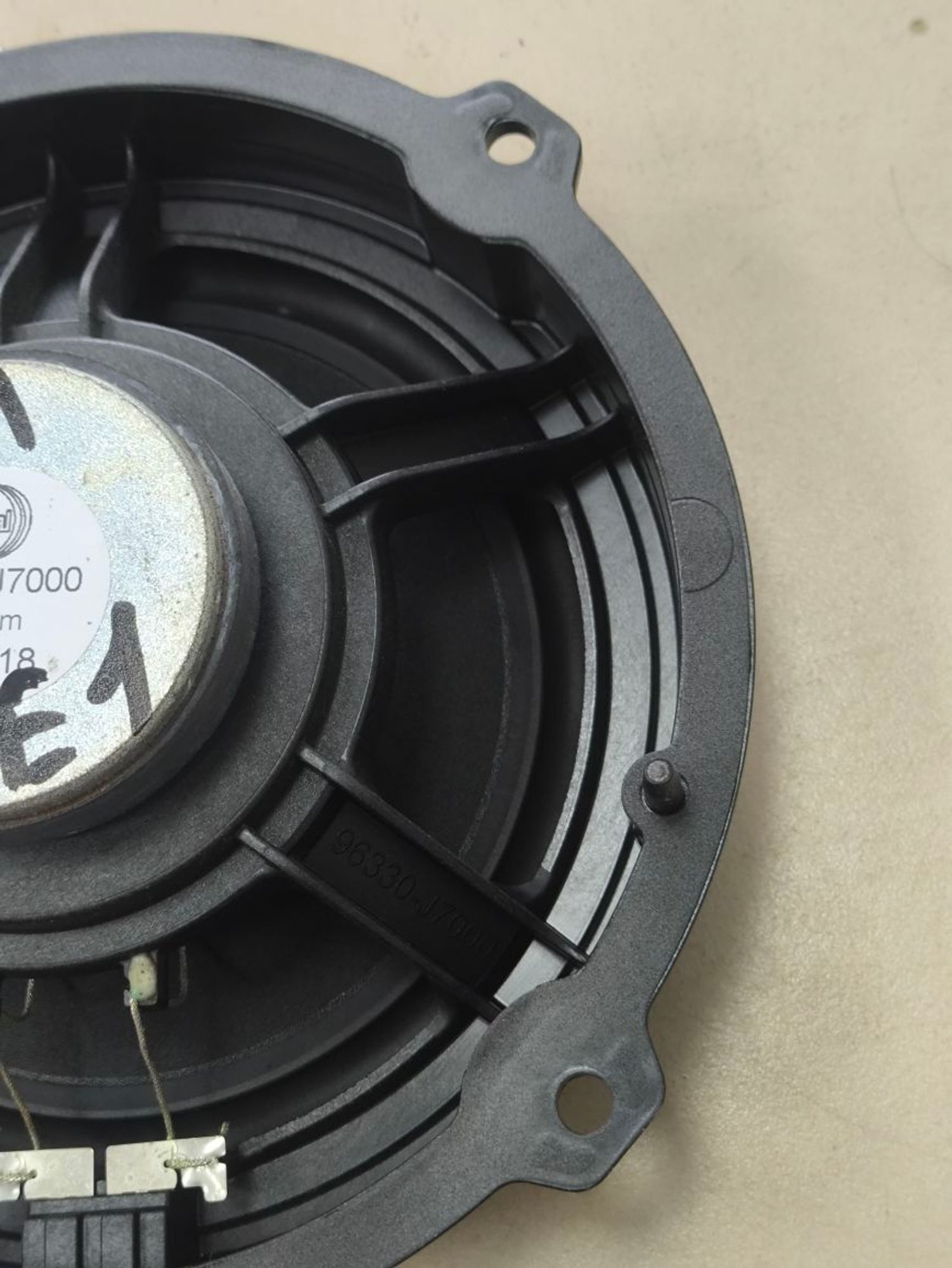 https://ycs.partsauto.market/partsauto-images/thmbs/userImages/a2d258a61cc08549ac0329b7373022c0/part/c85ebe1c-c577-49d3-a63e-54307c7b43d3_1784901988624.jpg