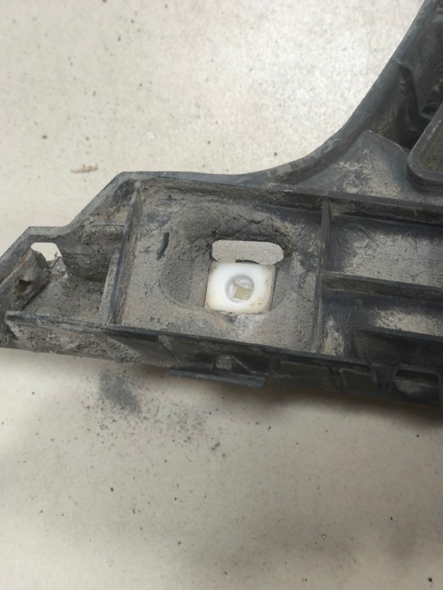 https://ycs.partsauto.market/partsauto-images/thmbs/userImages/a2d258a61cc08549ac0329b7373022c0/part/c88e984e-bc06-45e4-9c9e-22e464c9c487_1787215515959.jpg