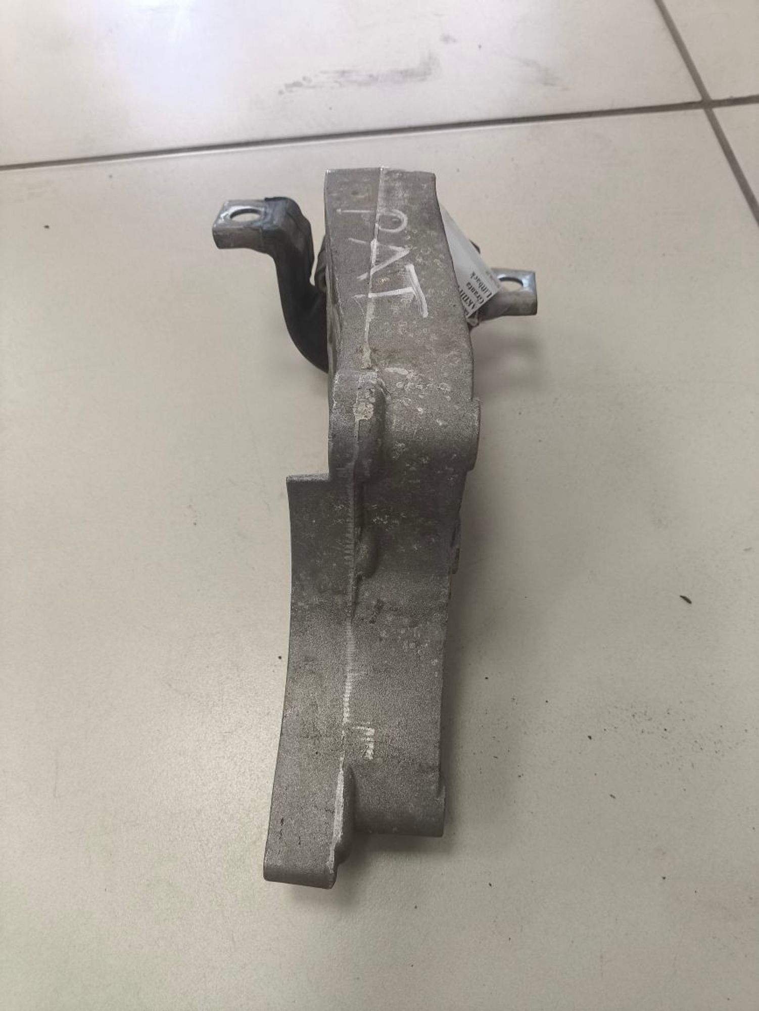 https://ycs.partsauto.market/partsauto-images/thmbs/userImages/a2d258a61cc08549ac0329b7373022c0/part/c8edab92-935d-45cb-9c82-fc48eaff116b_1787133892234.jpg