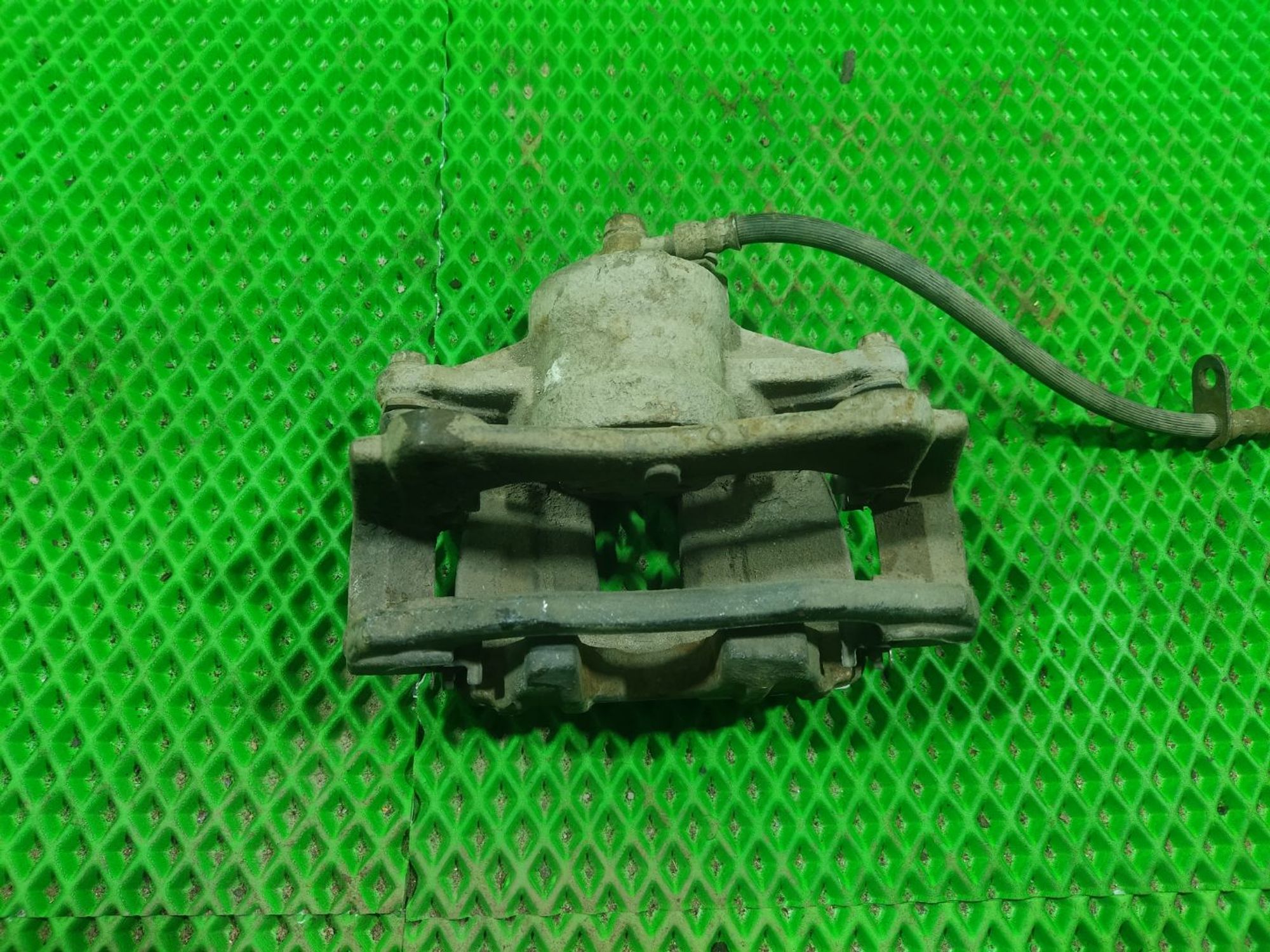 Суппорт тормозной перед.прав. Toyota Avensis T250, 1500 рублей, Тамбов