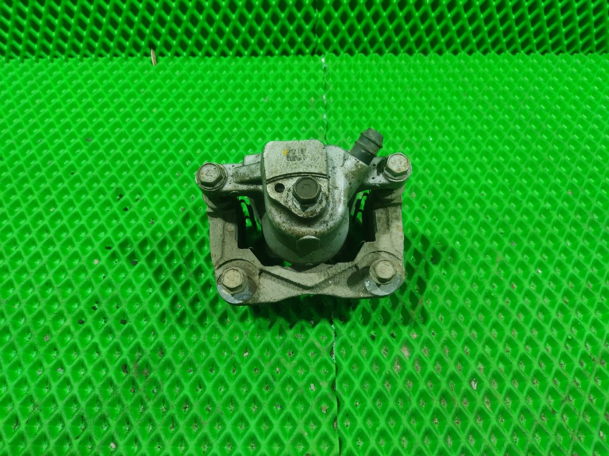 Суппорт тормозной зад.лев. Toyota Camry 40, 2300 рублей, Тамбов