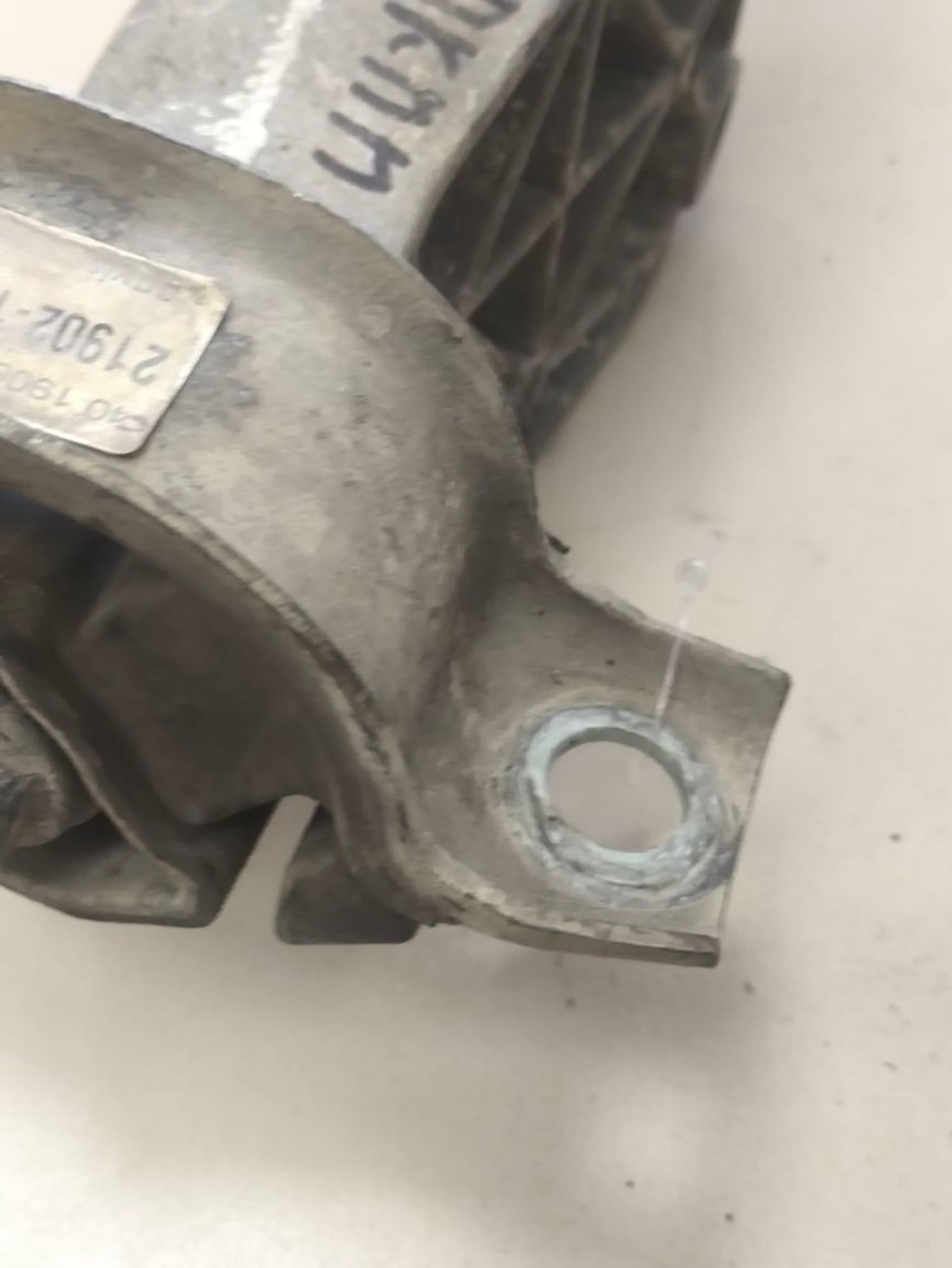 https://ycs.partsauto.market/partsauto-images/thmbs/userImages/a2d258a61cc08549ac0329b7373022c0/part/ca75169a-d6a3-4d6d-9b0f-e29d01be41a4_1787133889077.jpg
