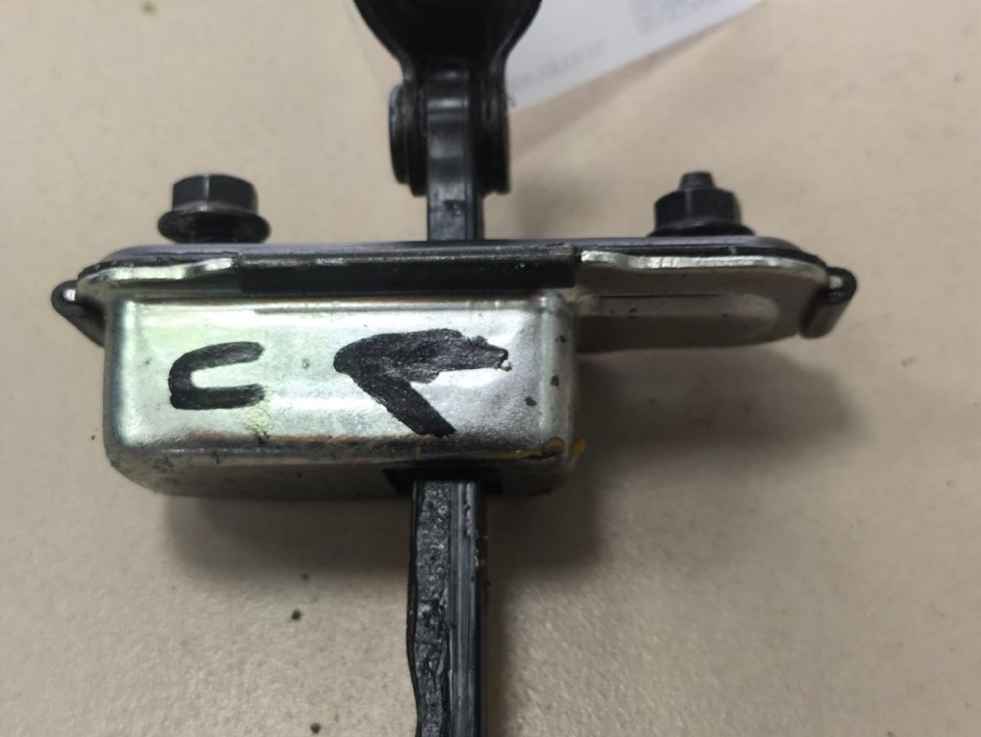 https://ycs.partsauto.market/partsauto-images/thmbs/userImages/a2d258a61cc08549ac0329b7373022c0/part/cae049cb-3be3-4e79-9551-59a6bd0c1c50_1784901004216.jpg