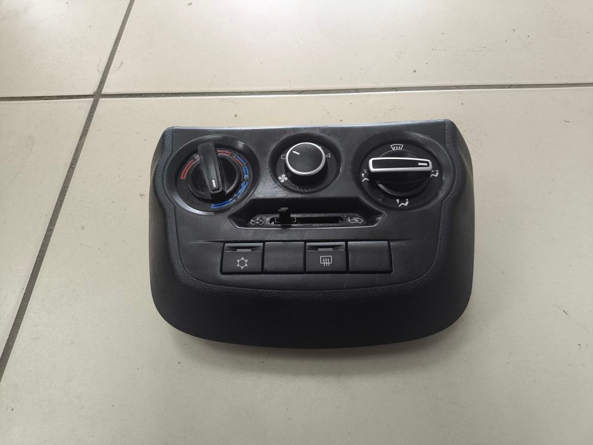 https://ycs.partsauto.market/partsauto-images/thmbs/userImages/a2d258a61cc08549ac0329b7373022c0/part/cbe567fe-1684-43fc-877b-a6285cd2f960_1783667148220.jpg