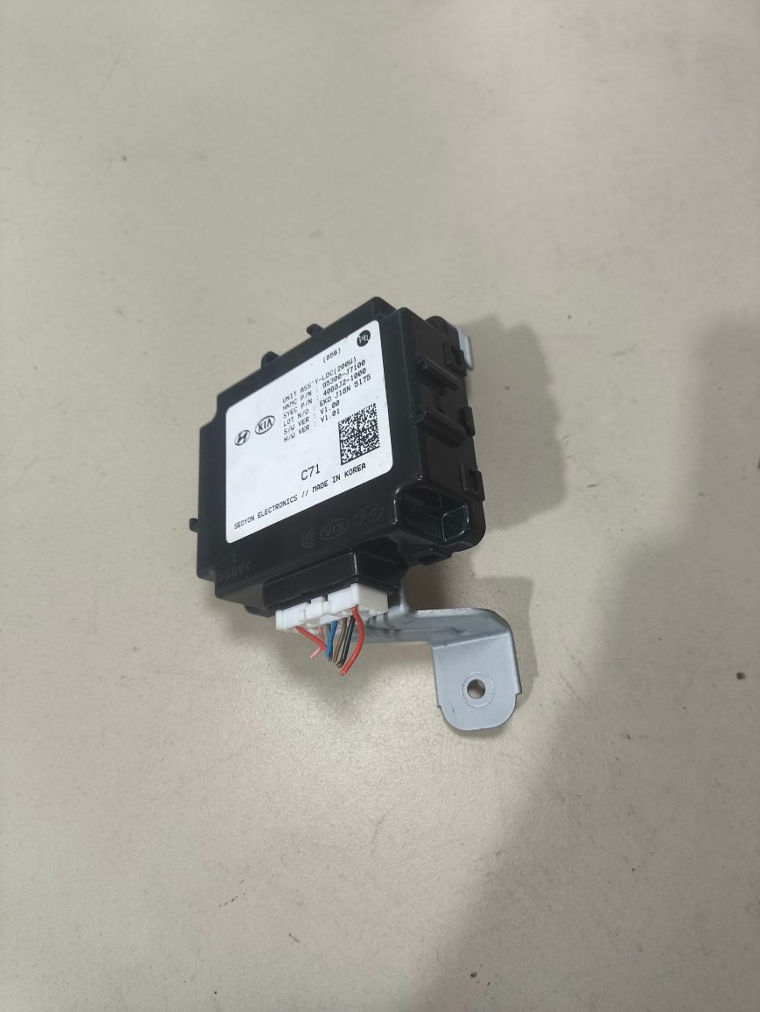 https://ycs.partsauto.market/partsauto-images/thmbs/userImages/a2d258a61cc08549ac0329b7373022c0/part/cf53fe88-cbfe-41f2-928d-7bce1ad84cff_1781101204863.jpg