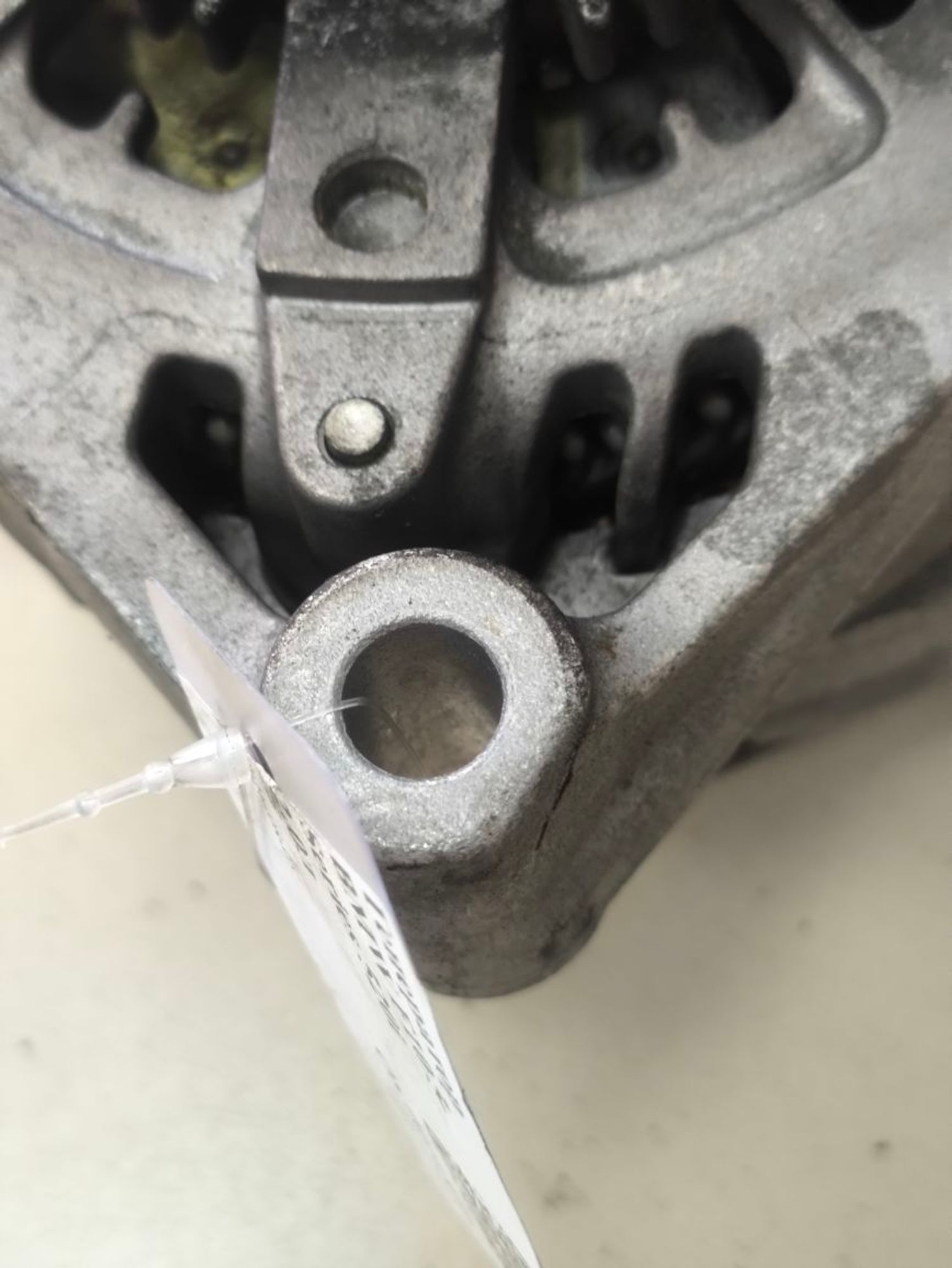 https://ycs.partsauto.market/partsauto-images/thmbs/userImages/a2d258a61cc08549ac0329b7373022c0/part/d09b9b9a-15aa-4f3b-b13f-a03527eb1415_1785937634734.jpg