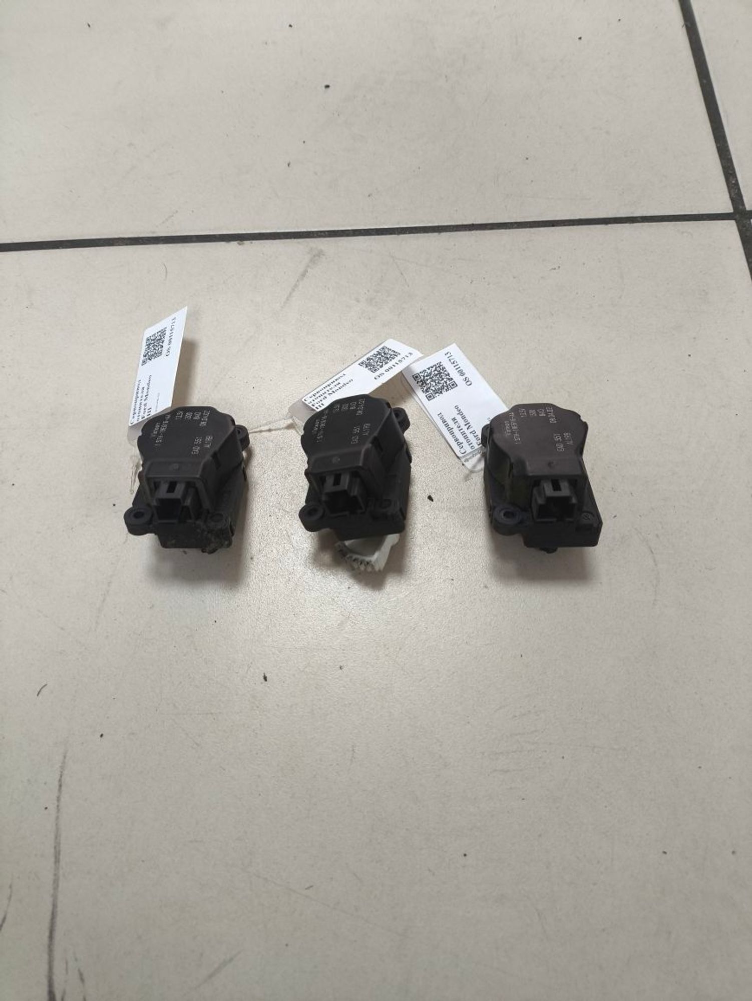 https://ycs.partsauto.market/partsauto-images/thmbs/userImages/a2d258a61cc08549ac0329b7373022c0/part/d1cbac21-8363-4289-96cf-91f2b48234c1_1787033780973.jpg