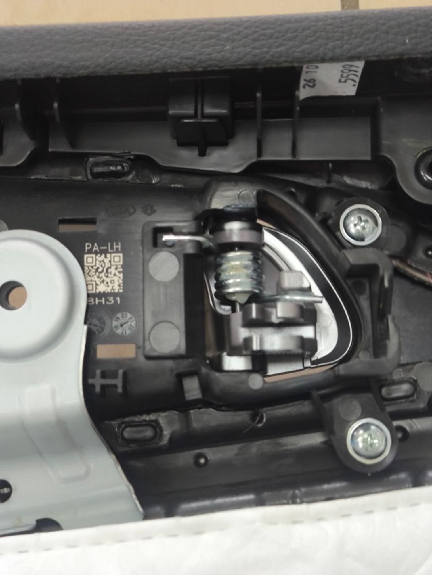 https://ycs.partsauto.market/partsauto-images/thmbs/userImages/a2d258a61cc08549ac0329b7373022c0/part/d27fa003-6b5b-4f87-9836-c27cafbd58cc_1784901598878.jpg