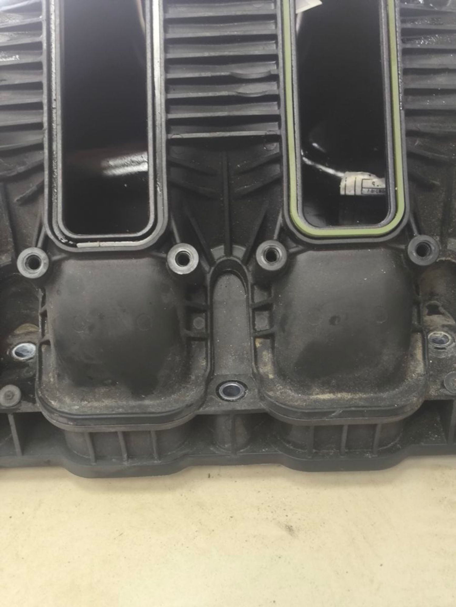 https://ycs.partsauto.market/partsauto-images/thmbs/userImages/a2d258a61cc08549ac0329b7373022c0/part/d2a0a257-5804-44bf-97b0-f6444d49779b_1786015363848.jpg