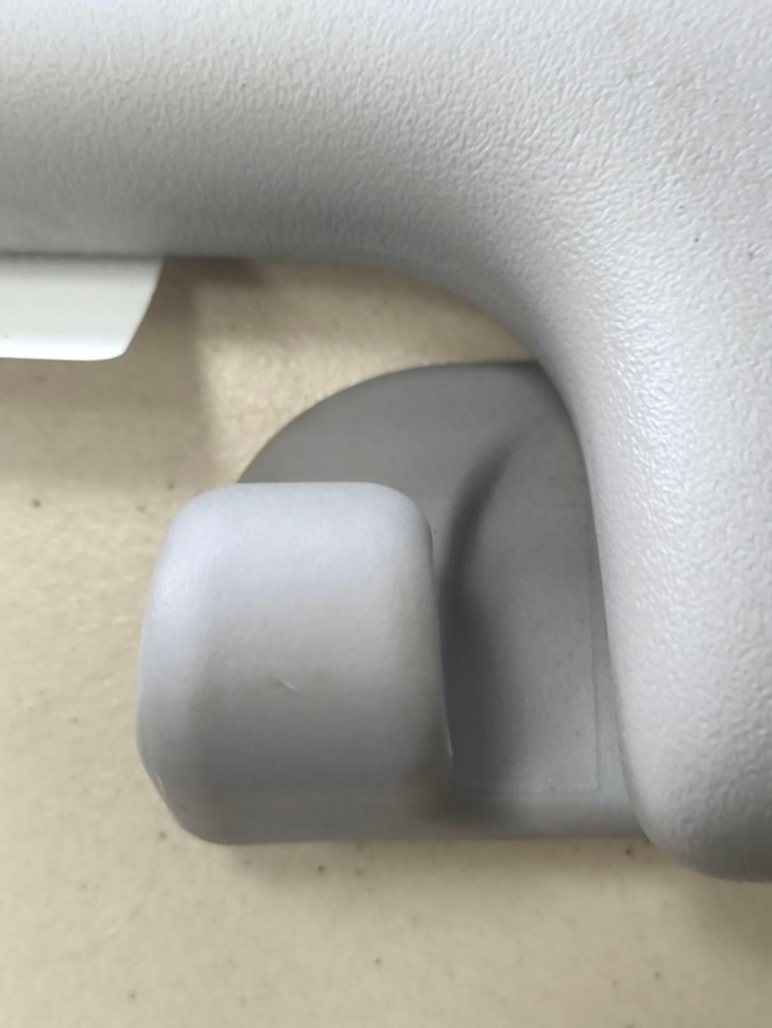 https://ycs.partsauto.market/partsauto-images/thmbs/userImages/a2d258a61cc08549ac0329b7373022c0/part/d2d28282-ace3-4be0-8cfa-107175b72c85_1782308190202.jpg