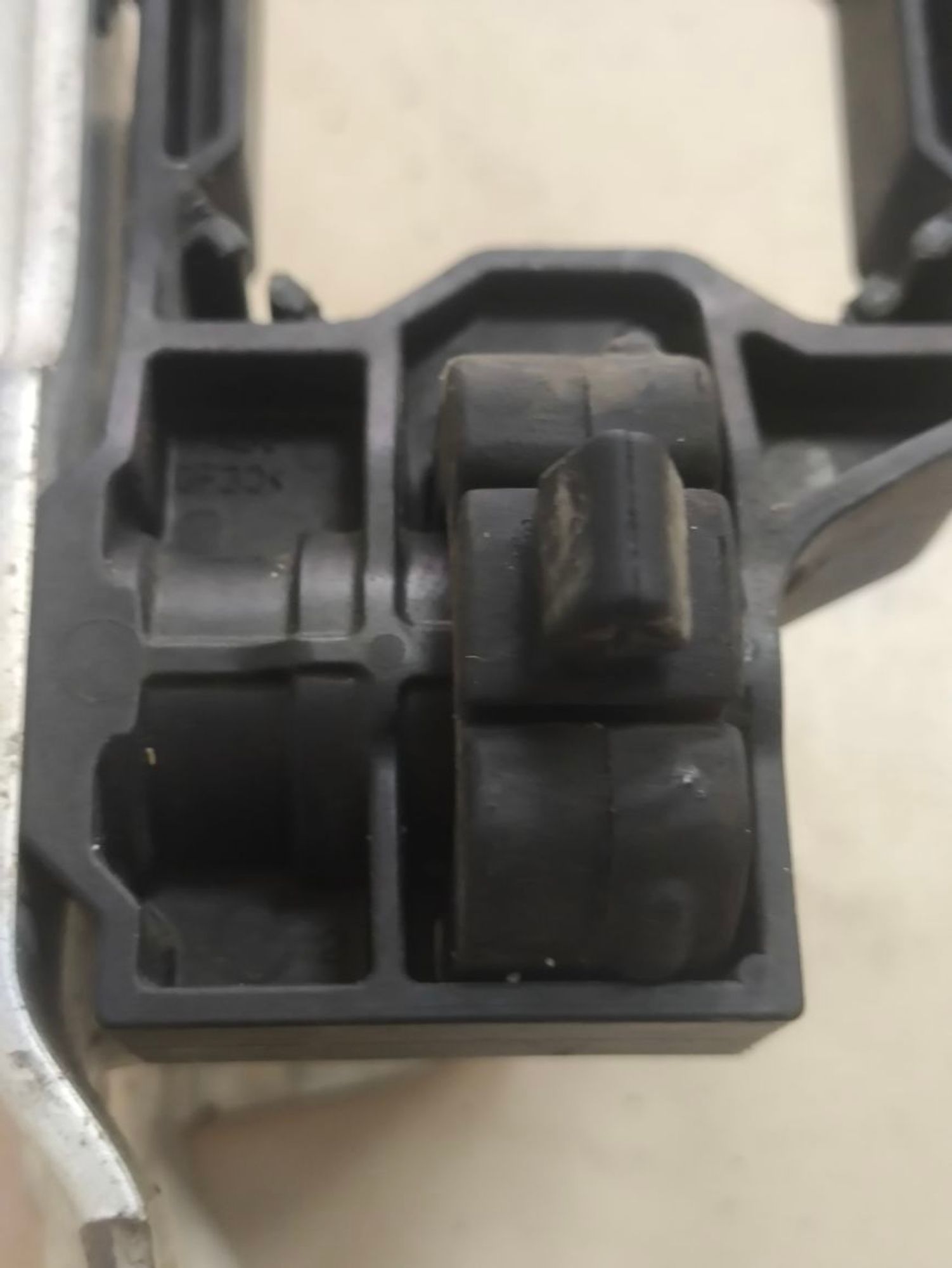https://ycs.partsauto.market/partsauto-images/thmbs/userImages/a2d258a61cc08549ac0329b7373022c0/part/d35973f9-3ab8-43bf-a050-86c504006f8e_1787146138767.jpg