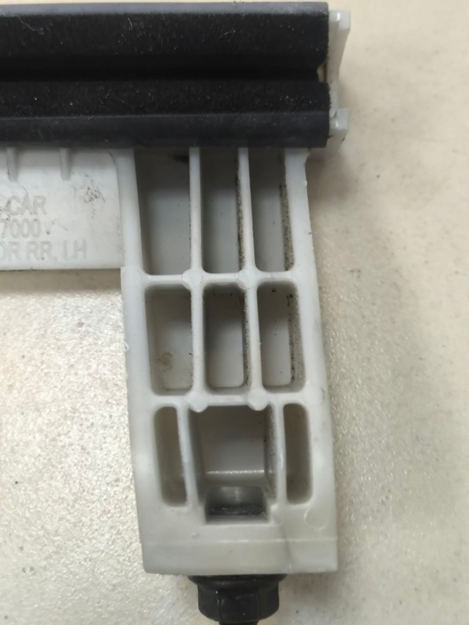 https://ycs.partsauto.market/partsauto-images/thmbs/userImages/a2d258a61cc08549ac0329b7373022c0/part/d40e40c6-1be5-4381-915e-18bab412d19f_1784898390005.jpg