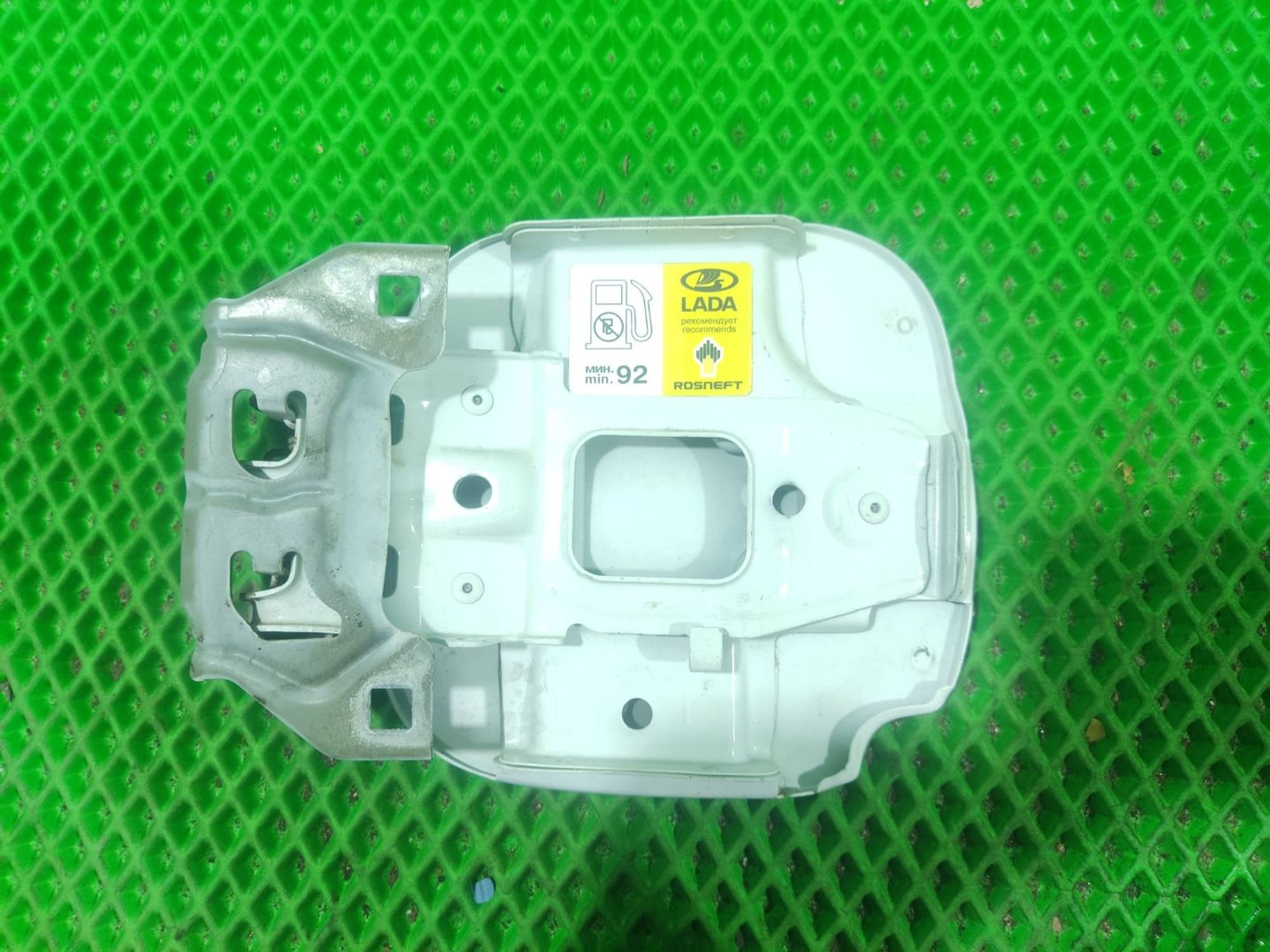 Лючок бензобака
Lada X-Ray, 1000 рублей, Тамбов