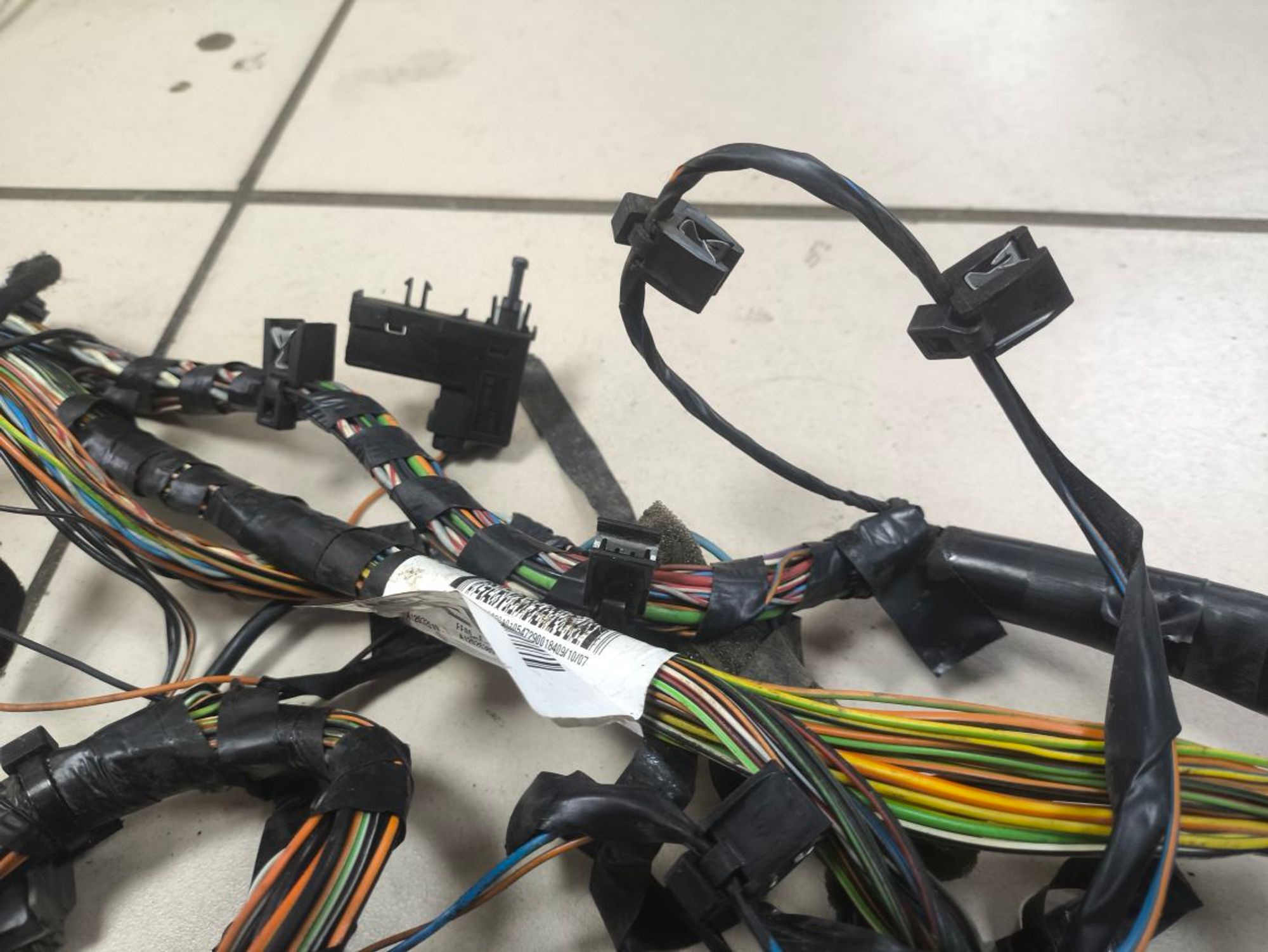 https://ycs.partsauto.market/partsauto-images/thmbs/userImages/a2d258a61cc08549ac0329b7373022c0/part/d5b0bc8c-6011-4a09-9325-b7c55d257190_1781685799019.jpg