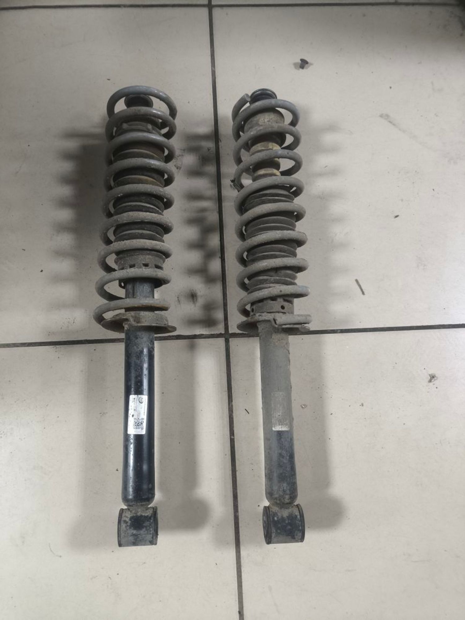 https://ycs.partsauto.market/partsauto-images/thmbs/userImages/a2d258a61cc08549ac0329b7373022c0/part/d644b37b-b315-4b31-963f-bca1e264b261_1785478975567.jpg