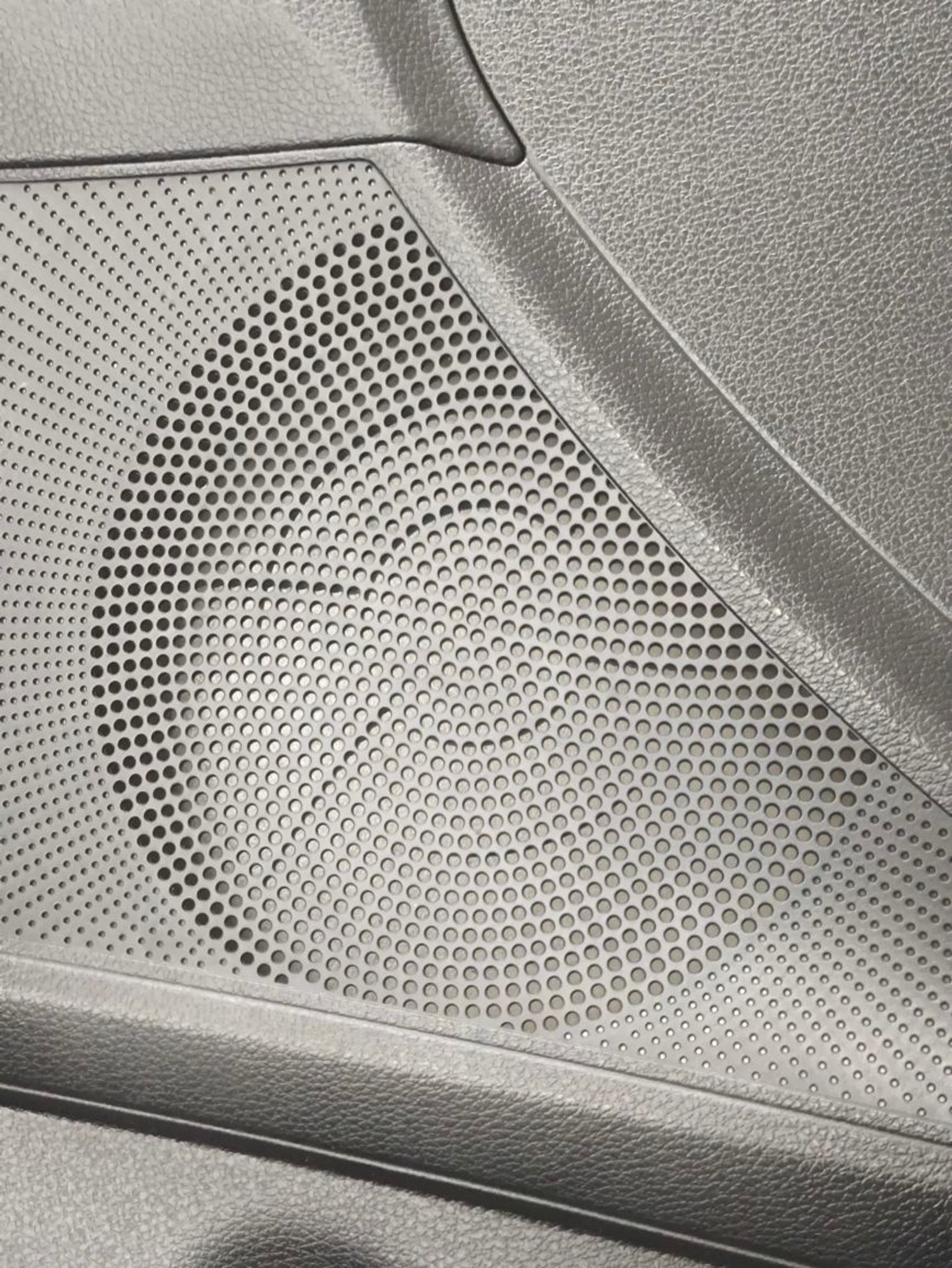 https://ycs.partsauto.market/partsauto-images/thmbs/userImages/a2d258a61cc08549ac0329b7373022c0/part/d709f70a-7035-4e2b-b96c-e6283c20b2c5_1784901592327.jpg