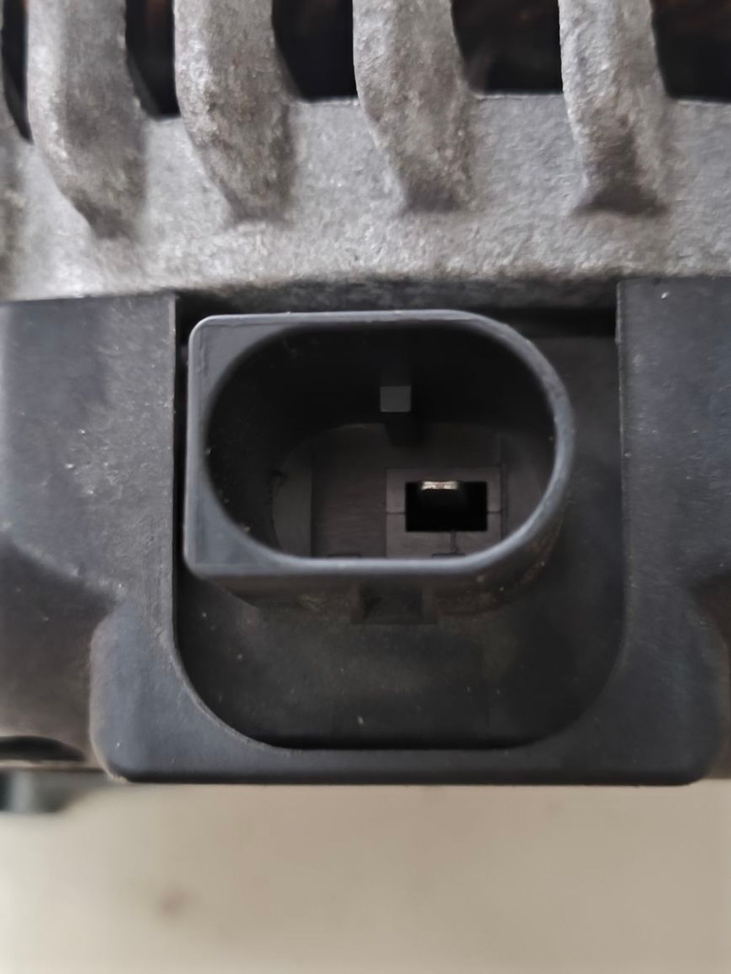 https://ycs.partsauto.market/partsauto-images/thmbs/userImages/a2d258a61cc08549ac0329b7373022c0/part/d74508cd-40ec-417c-ae45-e246cd5e968b_1785937636242.jpg