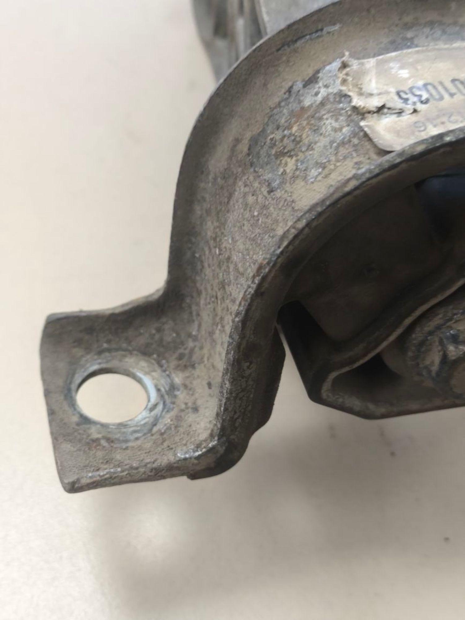 https://ycs.partsauto.market/partsauto-images/thmbs/userImages/a2d258a61cc08549ac0329b7373022c0/part/d8c33b0e-37c5-44ab-87a2-c8560b939bf3_1787133888313.jpg