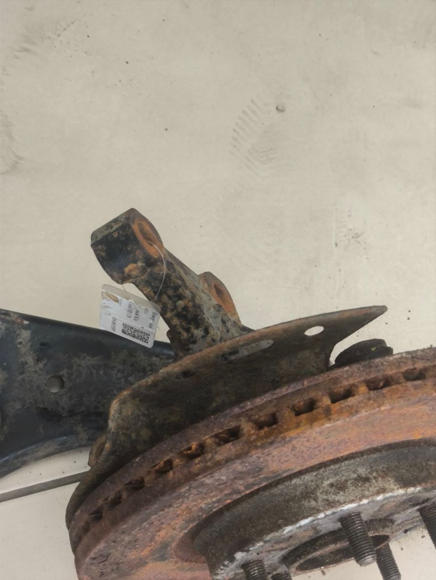 https://ycs.partsauto.market/partsauto-images/thmbs/userImages/a2d258a61cc08549ac0329b7373022c0/part/d976d650-b435-4a26-8315-39a6519ecaef_1786190076956.jpg