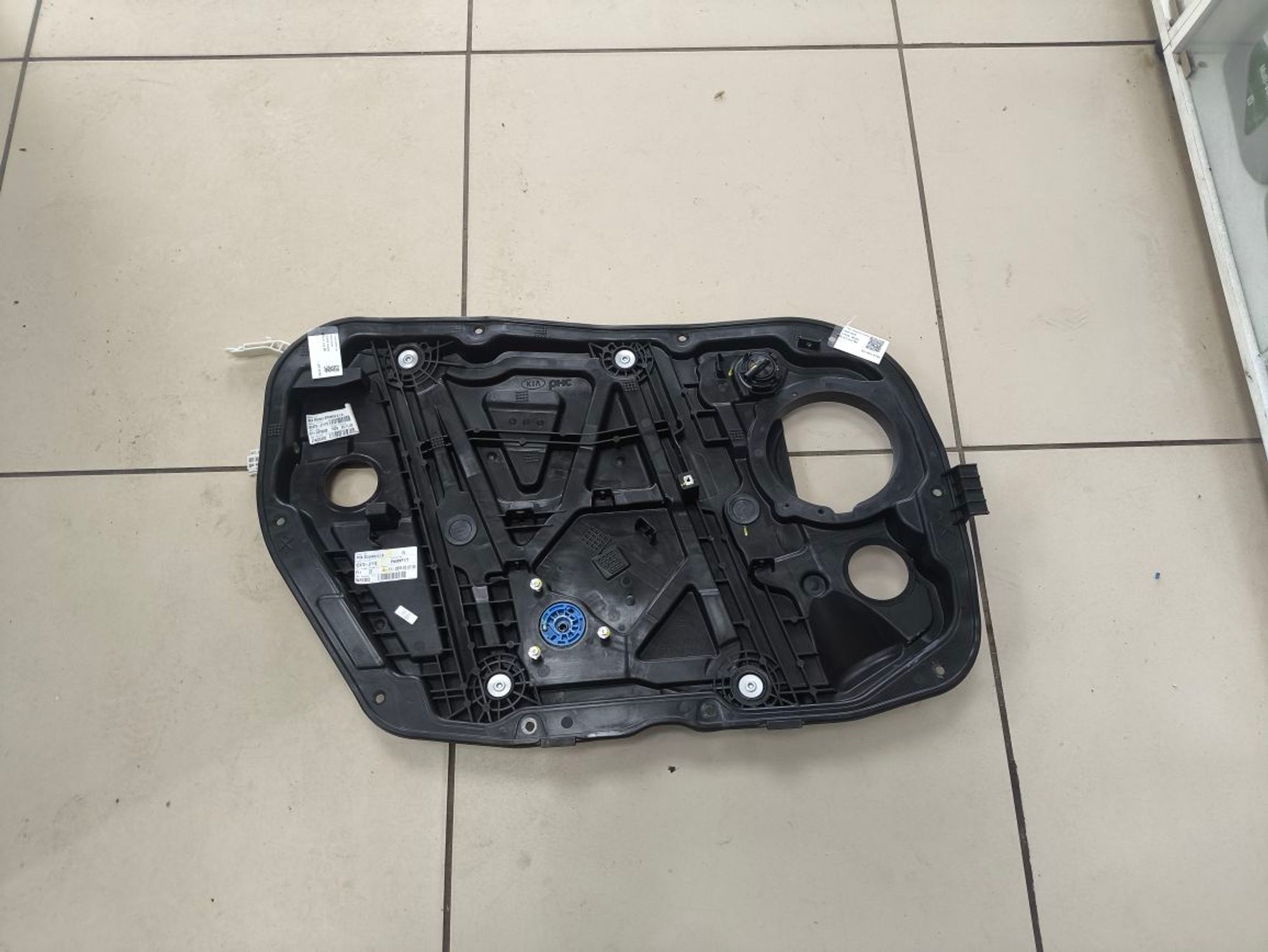 https://ycs.partsauto.market/partsauto-images/thmbs/userImages/a2d258a61cc08549ac0329b7373022c0/part/d9dbb989-261a-4cdf-9df2-c49b81e5618f_1784902723549.jpg