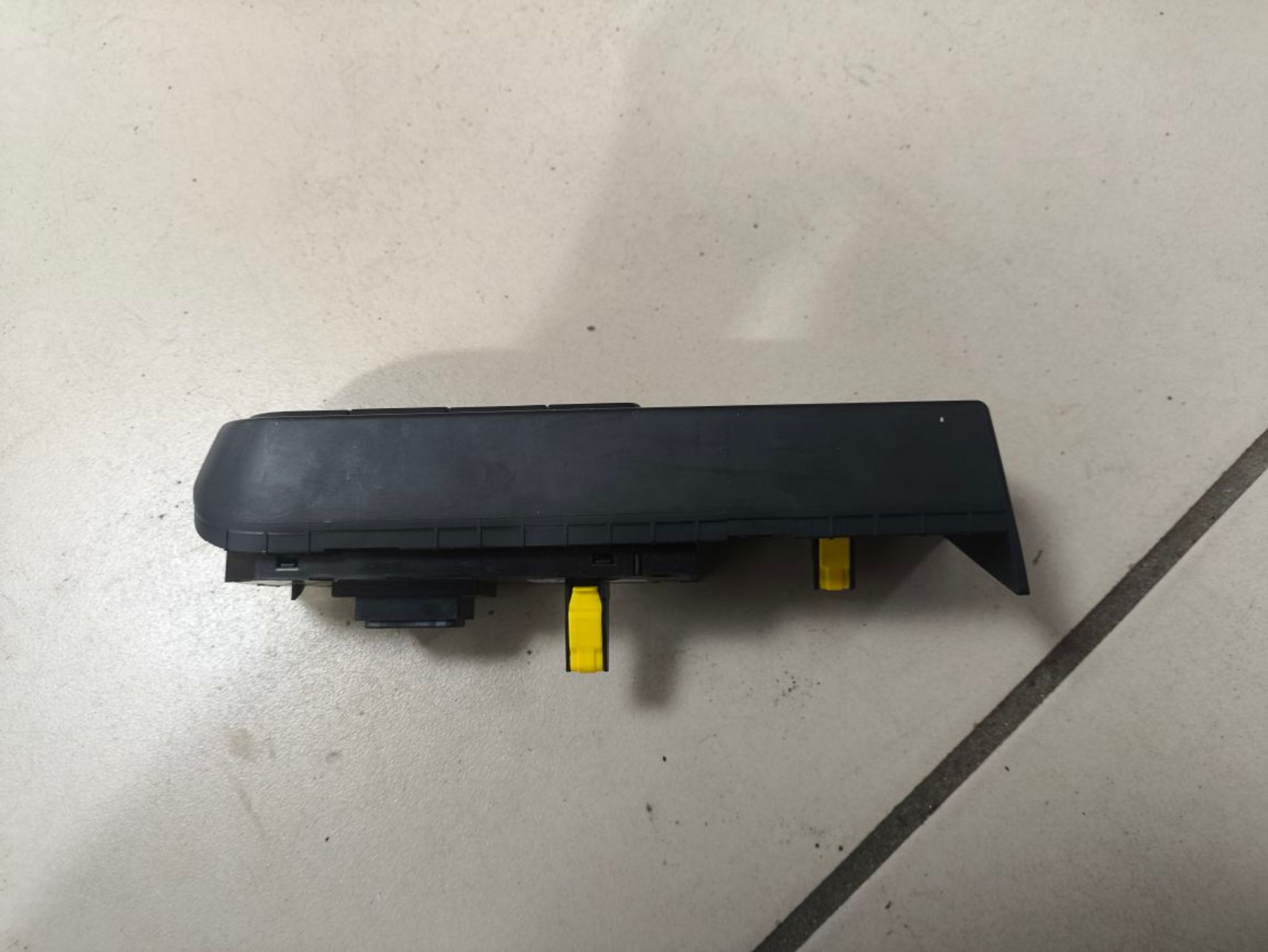 https://ycs.partsauto.market/partsauto-images/thmbs/userImages/a2d258a61cc08549ac0329b7373022c0/part/d9e668ab-6140-4841-8b89-8f0900a4945d_1782291591834.jpg