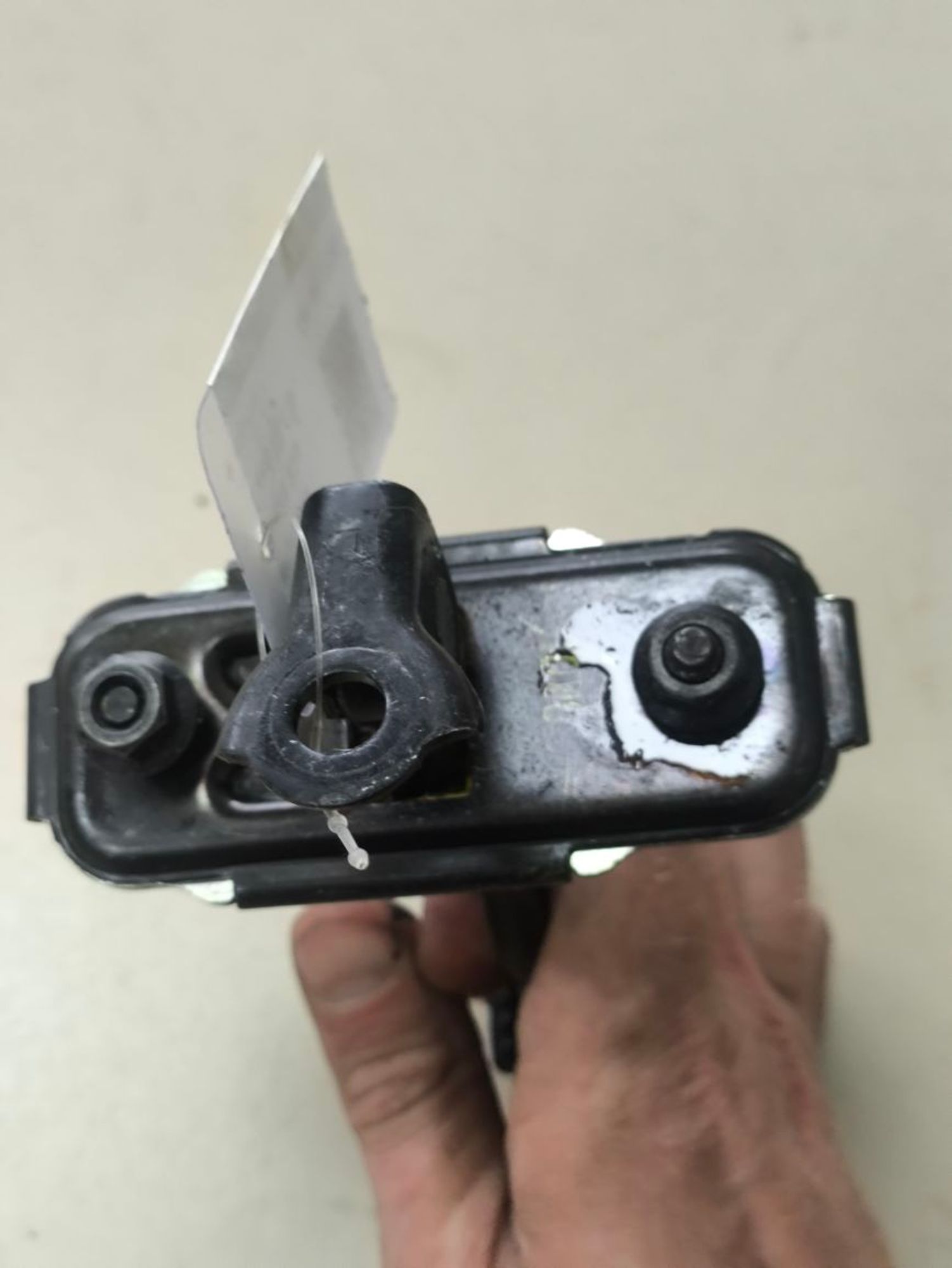 https://ycs.partsauto.market/partsauto-images/thmbs/userImages/a2d258a61cc08549ac0329b7373022c0/part/db2608e3-001d-4747-a302-c6c253f69bf2_1784901009138.jpg