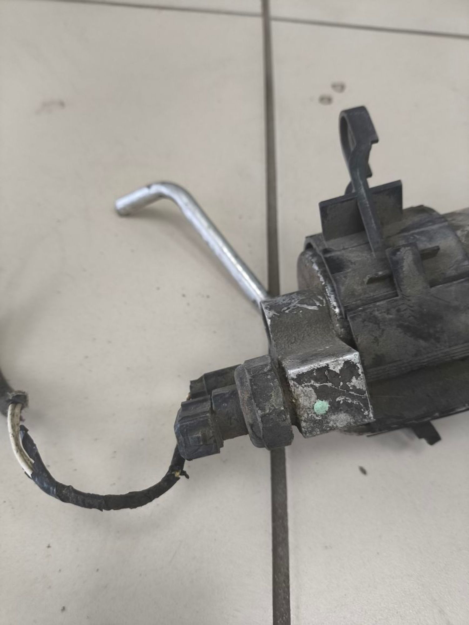 https://ycs.partsauto.market/partsauto-images/thmbs/userImages/a2d258a61cc08549ac0329b7373022c0/part/db7d9ead-6ea2-4eb9-a967-b5d6991d4fd6_1781262597280.jpg