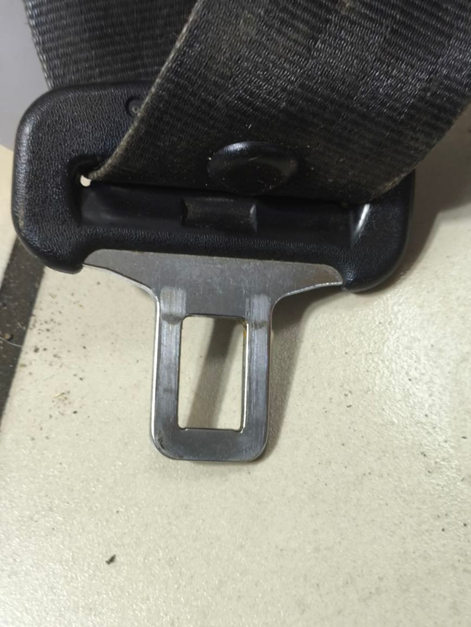 https://ycs.partsauto.market/partsauto-images/thmbs/userImages/a2d258a61cc08549ac0329b7373022c0/part/dc071bab-7a01-401e-8409-22766b11b859_1783345171341.jpg