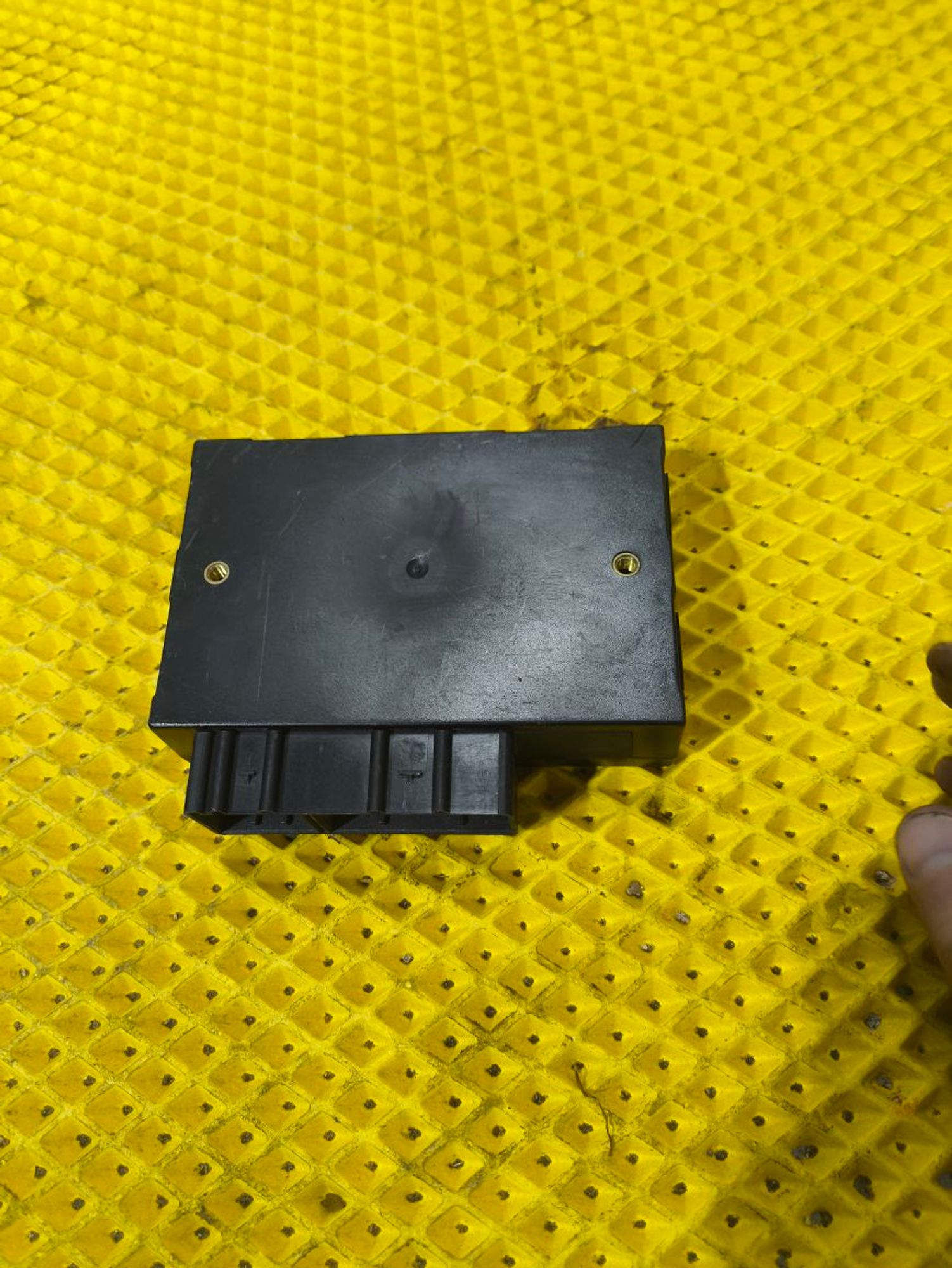 https://ycs.partsauto.market/partsauto-images/thmbs/userImages/a2d258a61cc08549ac0329b7373022c0/part/dc91784f-8cf9-4608-a8e6-34e8f0e49f4f_1779892598204.jpg