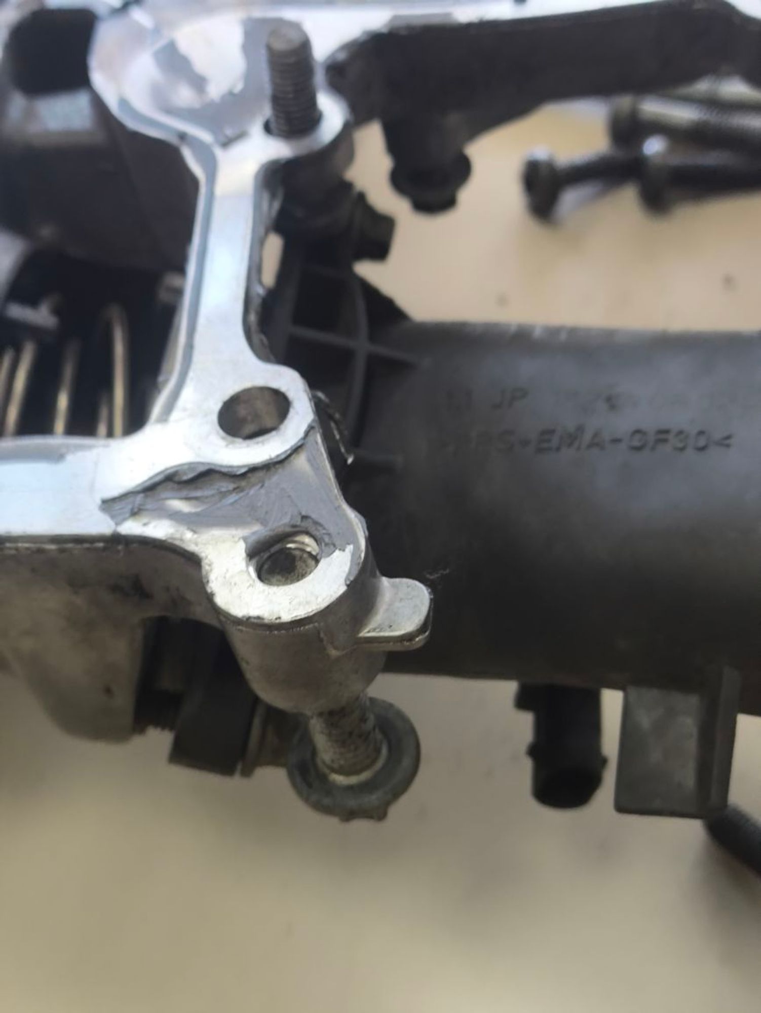 https://ycs.partsauto.market/partsauto-images/thmbs/userImages/a2d258a61cc08549ac0329b7373022c0/part/dd21f8aa-d5ae-445f-96e0-8fdd71d8f6ed_1784721993864.jpg