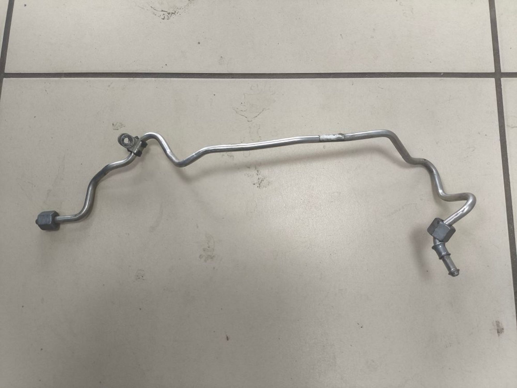 https://ycs.partsauto.market/partsauto-images/thmbs/userImages/a2d258a61cc08549ac0329b7373022c0/part/dd9ed0a8-a49e-4806-a46b-10316d136d86_1784820970645.jpg